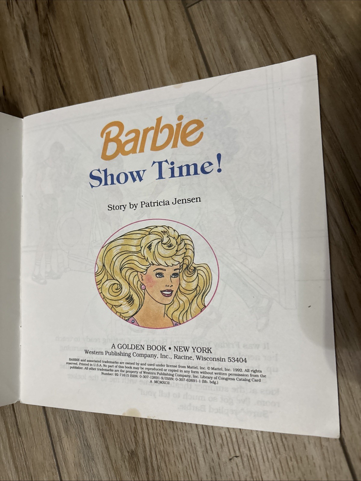 4 Barbie Book Lot PB, Island Princess, 12 Dancing Princesses Diamond Castle