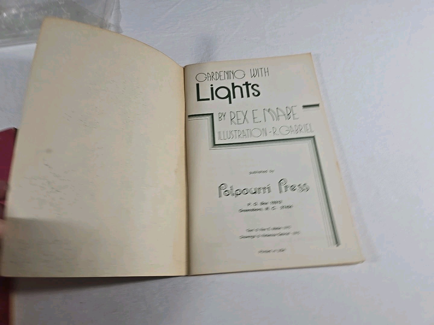 Gardening With Lights Rex Mabe Potpourri Press 1975 Vintage Indoor Grow Plants