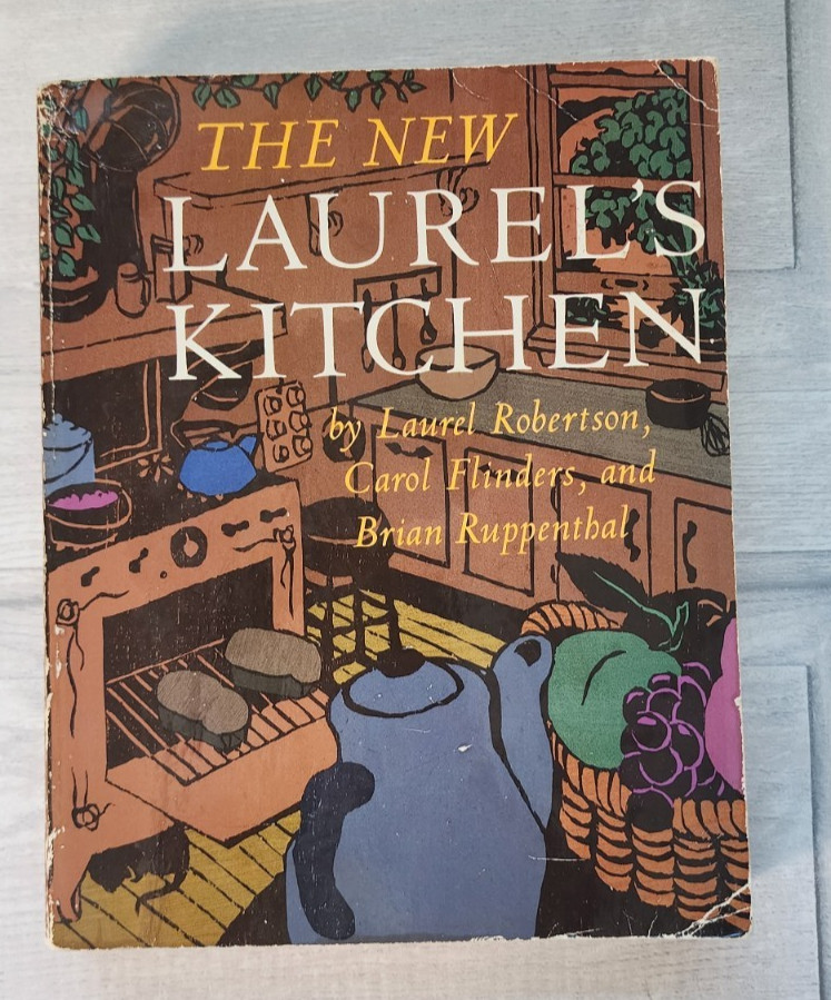 New Laurel’s Kitchen 1986 vegetarian cookbook paperback 500+ recipes 511 pages