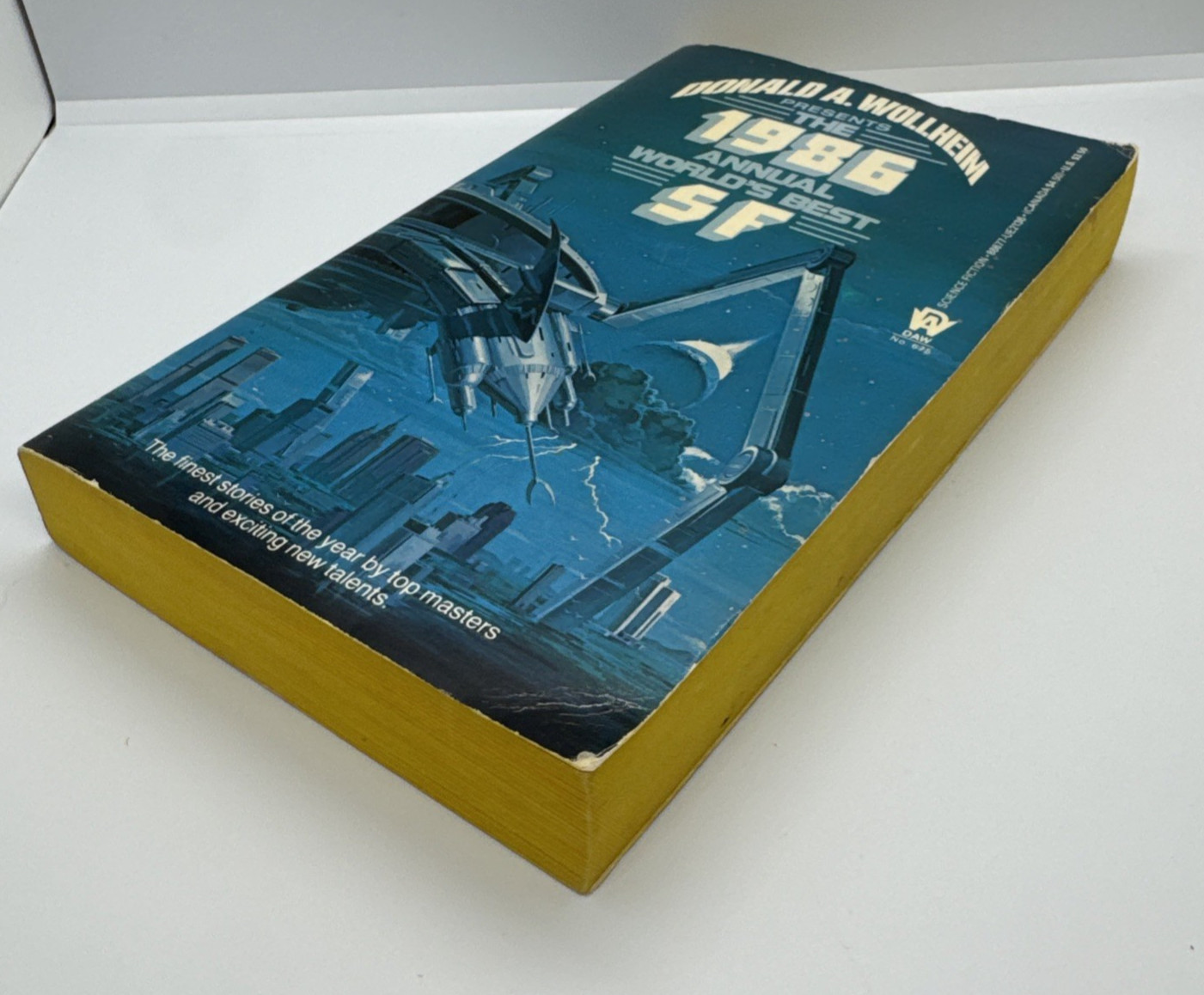 The 1986 Annual World’s Best SF by Donald Wollheim Daw Books 1st Printing
