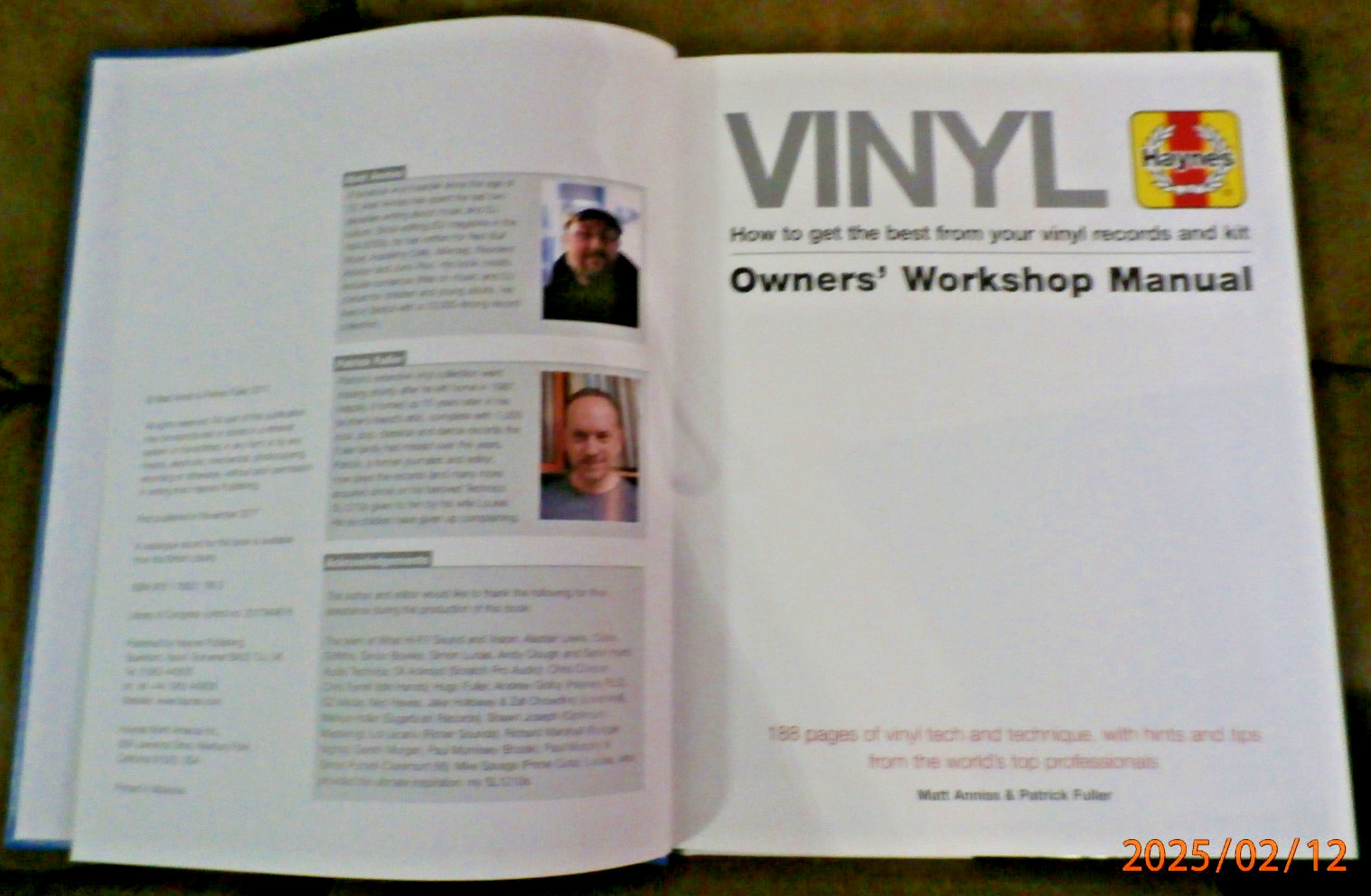 VINYL Owners Workshop Manual by Matt Anniss and Patrick Fuller (NEW) 188 Pages
