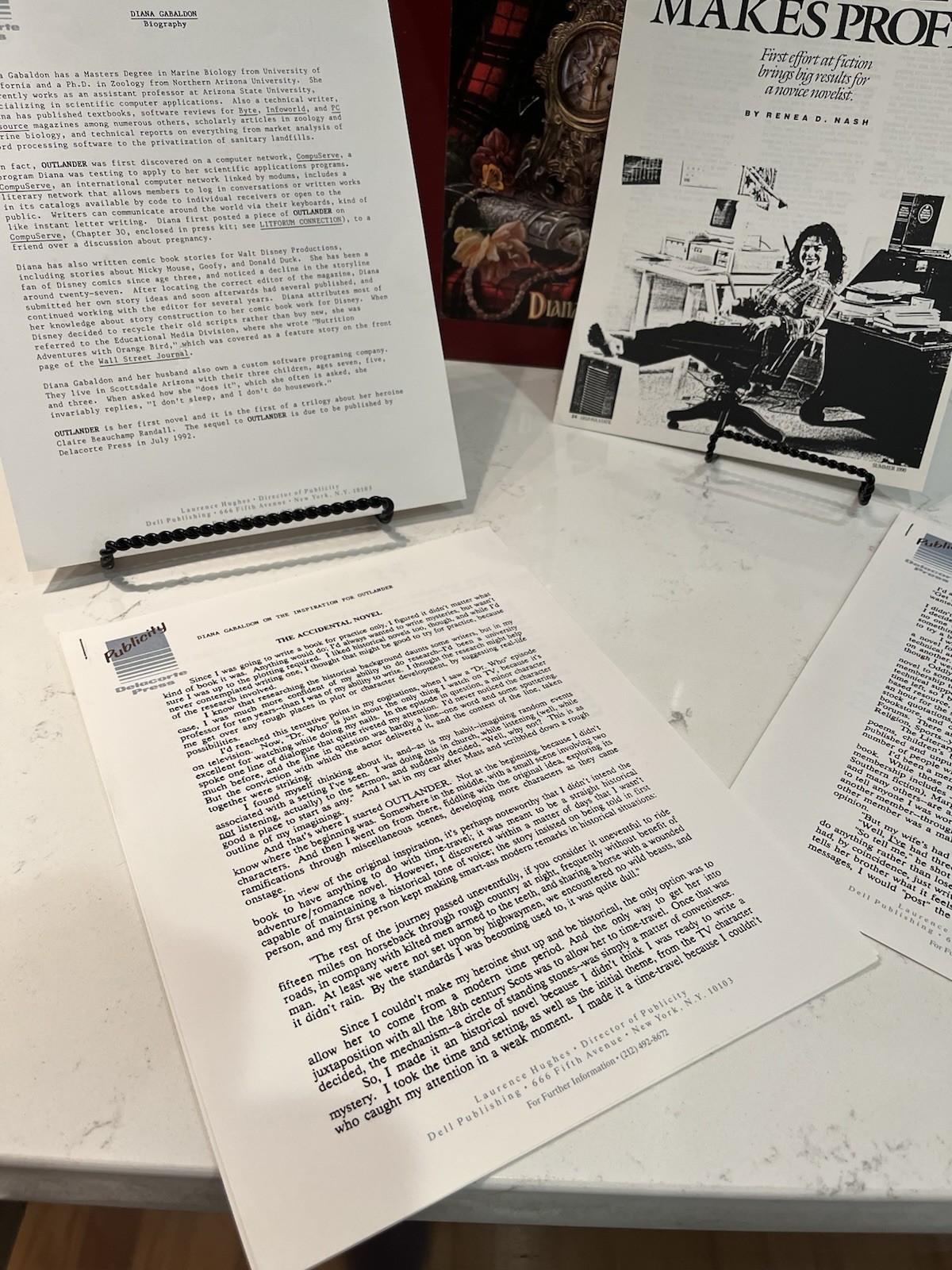 Diana Gabaldon Outlander Original Delacorte Press Reviewer Kit Book 1 – 1991