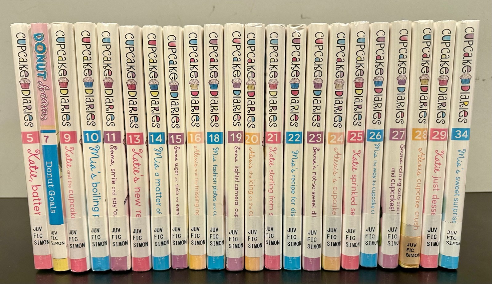 Cupcake Diaries Hardcover Book Lot of 22 by Coco Simon (Ex-Library)