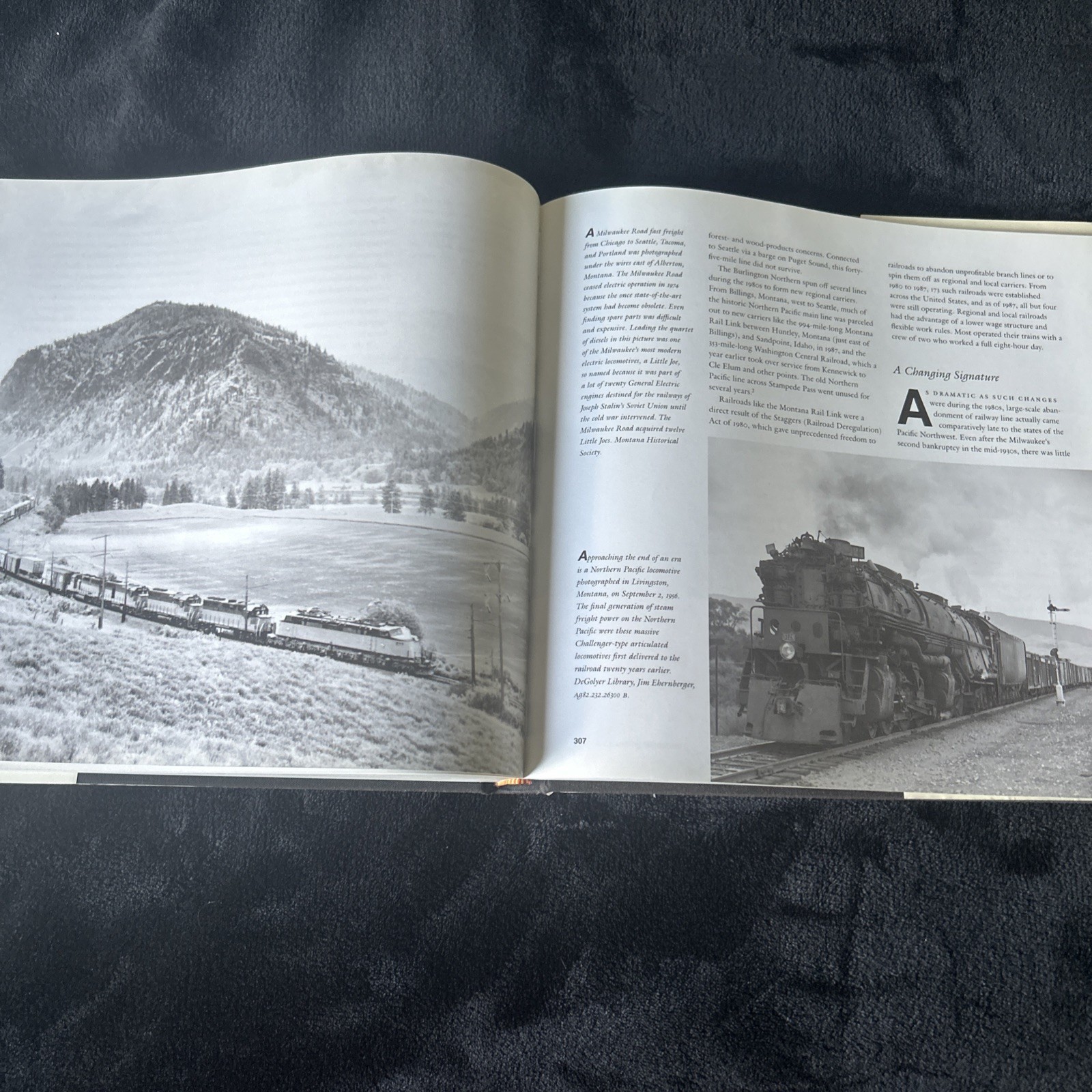 Railroad Signatures Across the Pacific Northwest, C. Schwantes (hardcover, 1993)