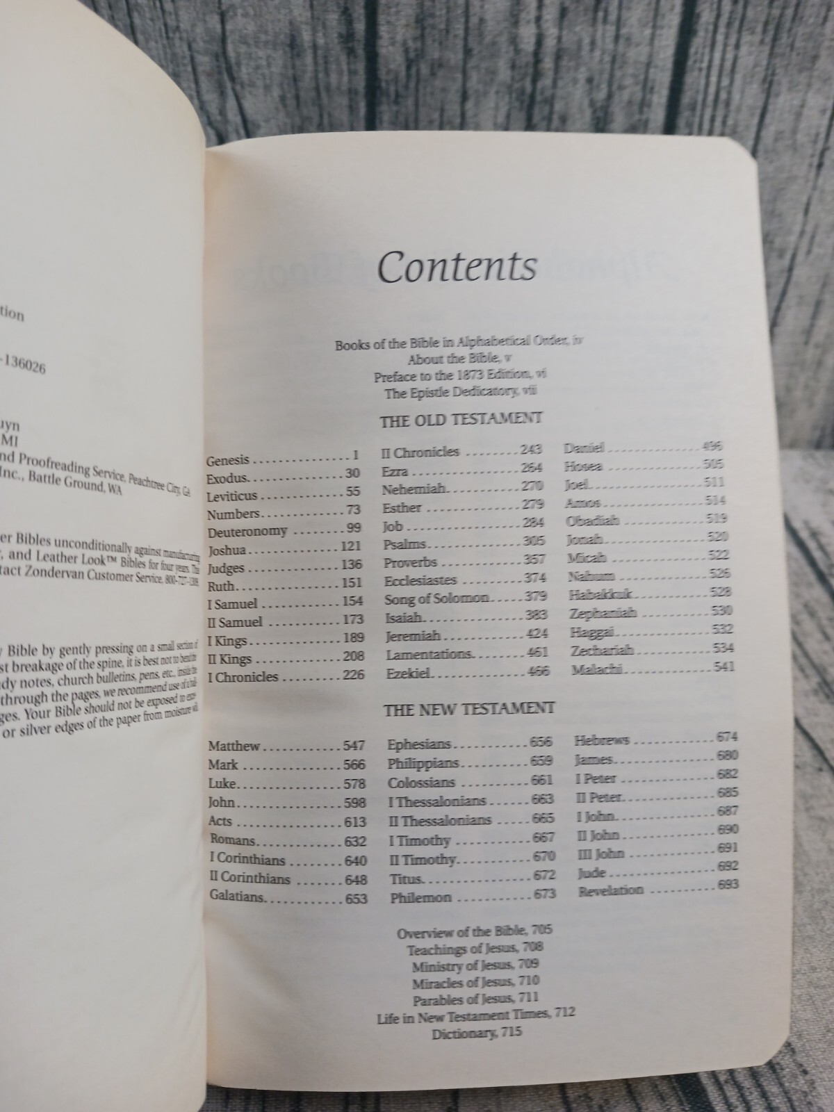Holy Bible – King James Version – Gift and Award Bible (2000 Red Letter) Pre-Own