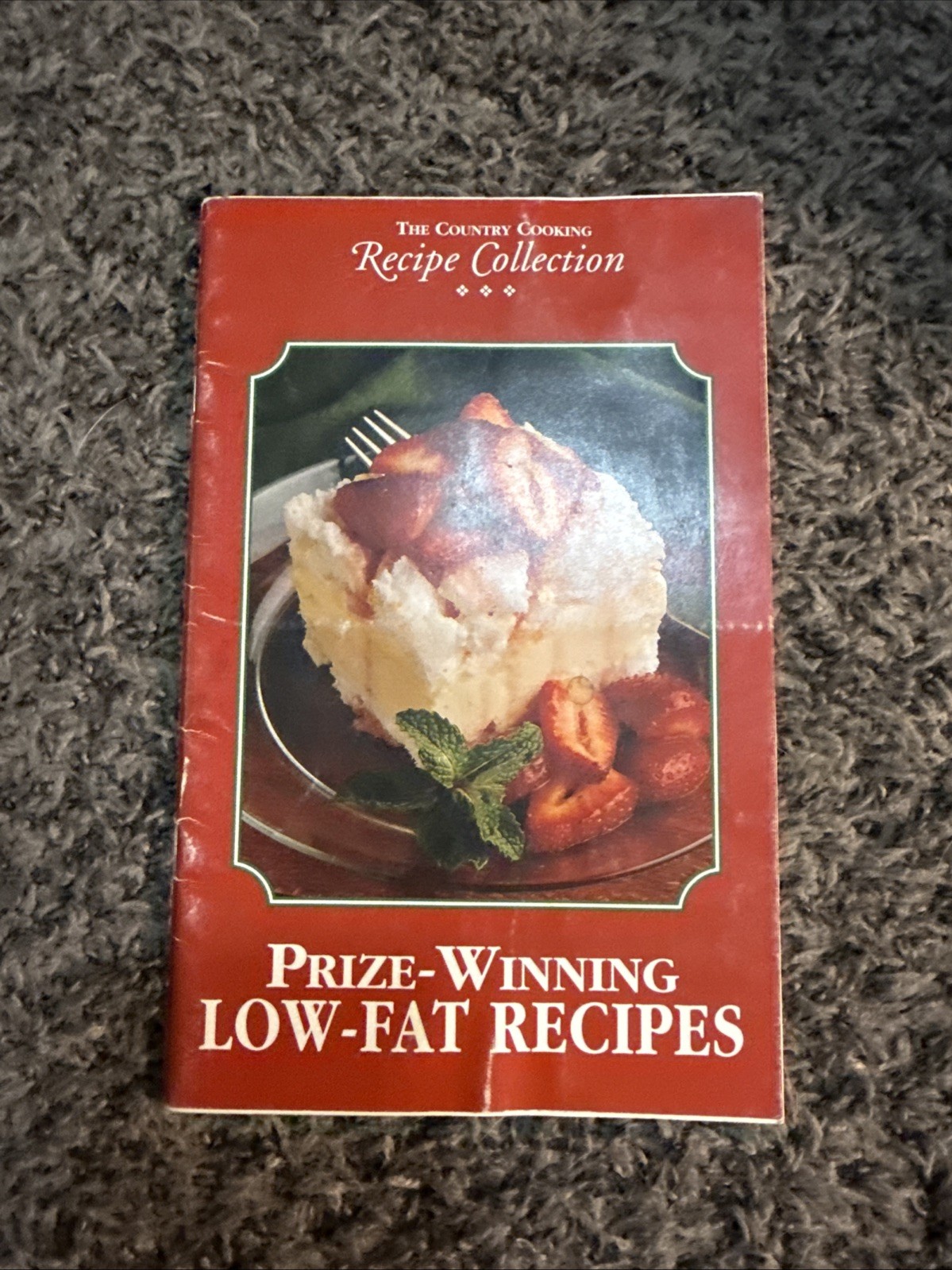The Country Cooking Recipe Collection: Prize-Winning Low-Fat (1997, PB) 34 pages