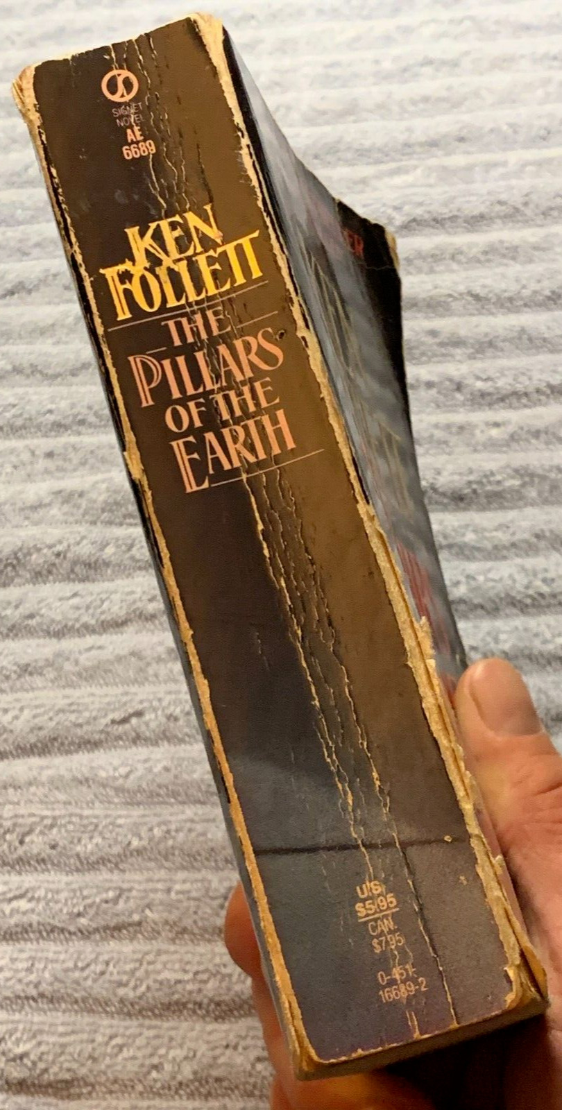 The Pillars of the Earth by Ken Follett 1990 Signet 1st Edition Paperback *Grail