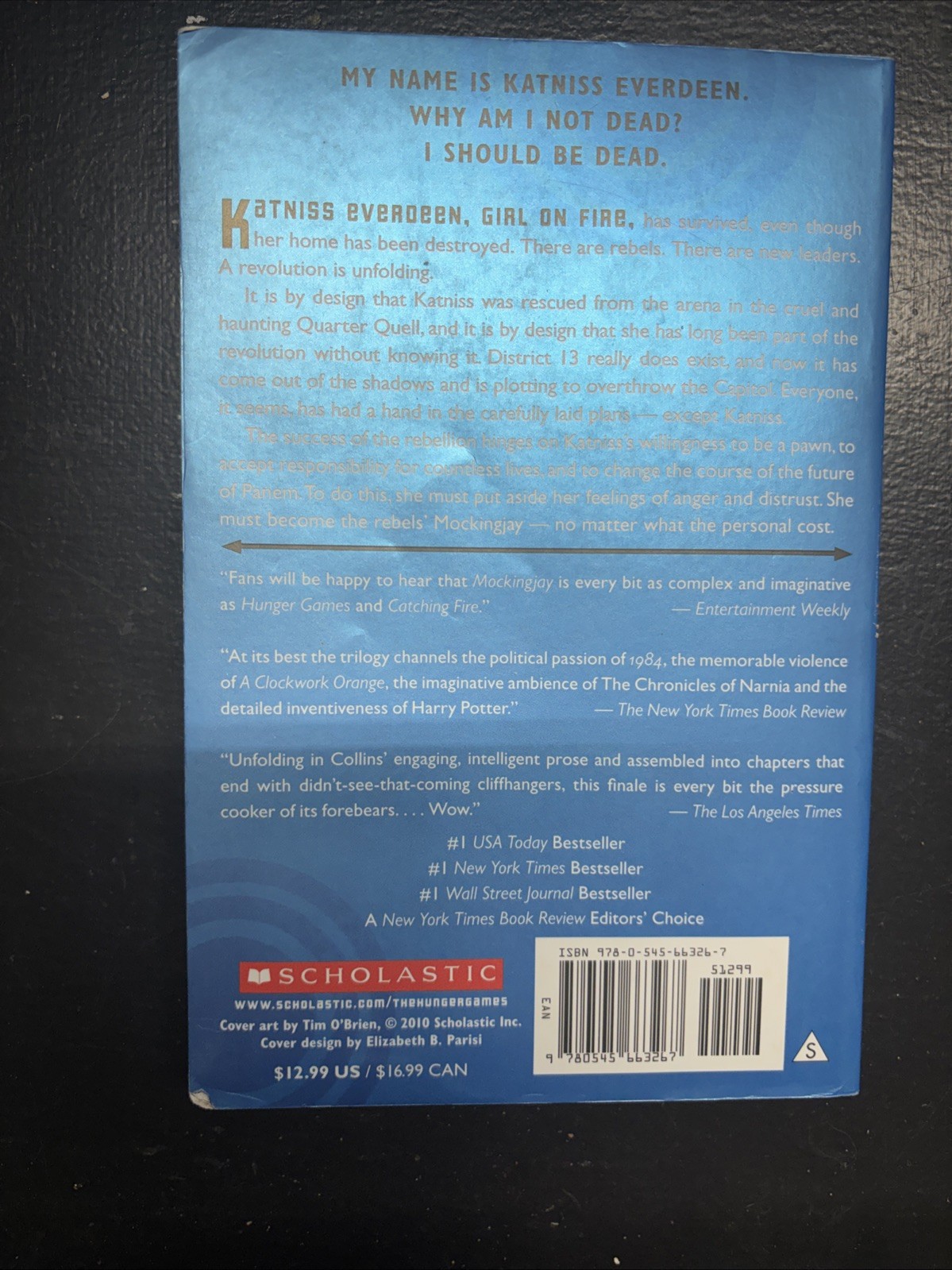 Hunger Games Trilogy Boxed Set : Paperback Classic Collection by Suzanne Collins