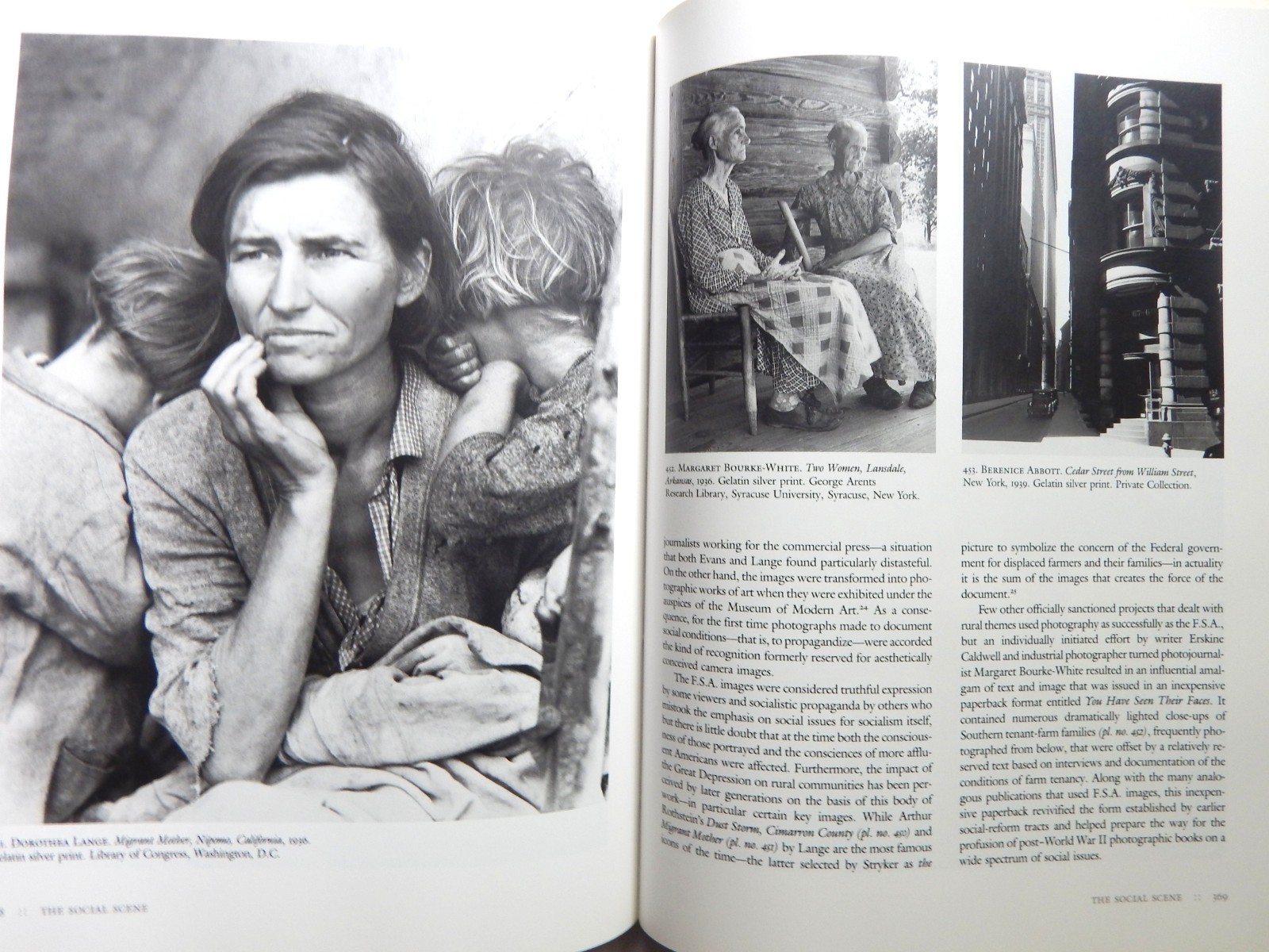 A World History of Photography 2E 1984 HCDJ Rosenblum LN Photographs