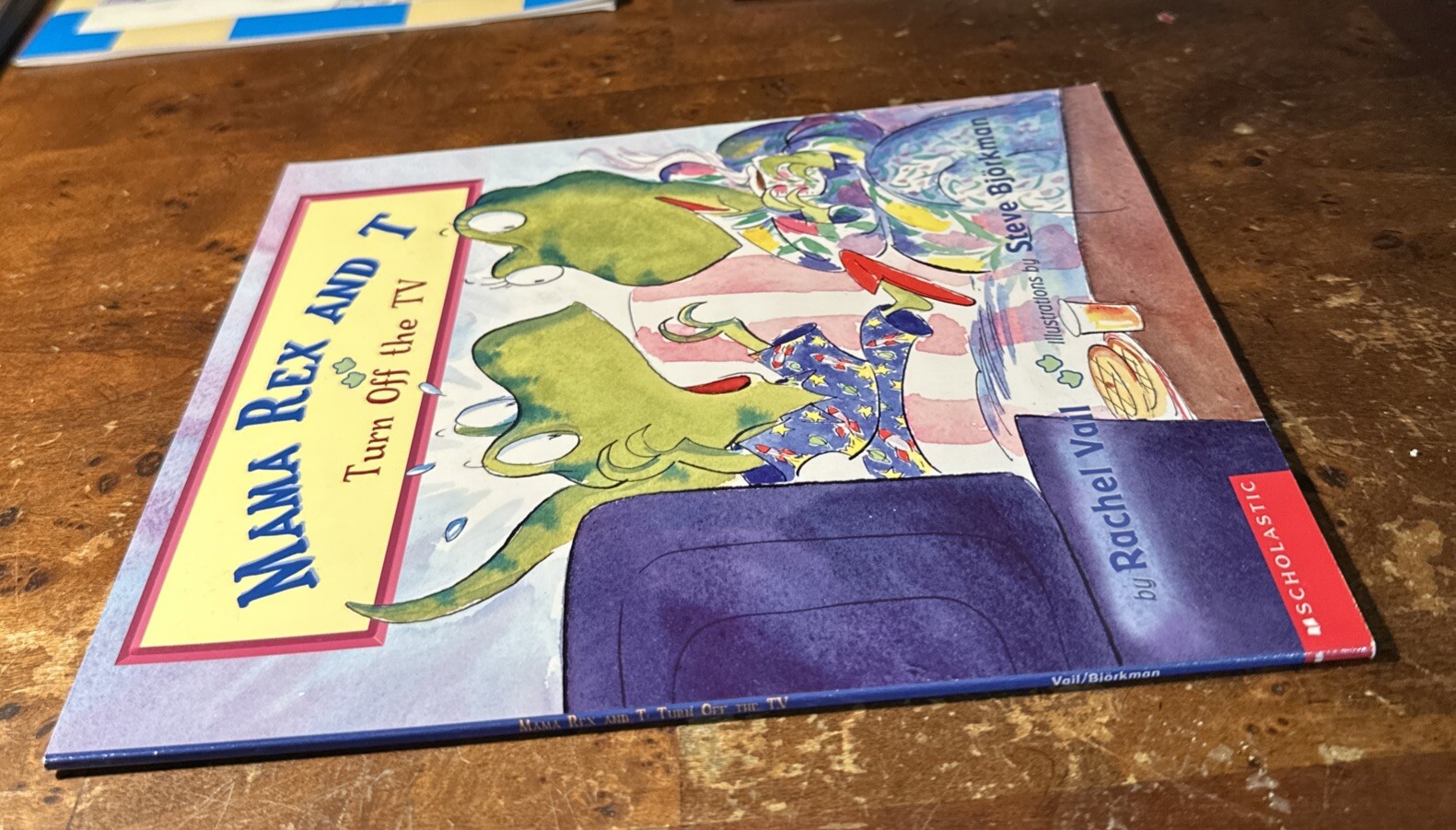 Mama Rex & T Turn Off The TV Vail, Rachel – Paperback Mint Ships Immediately