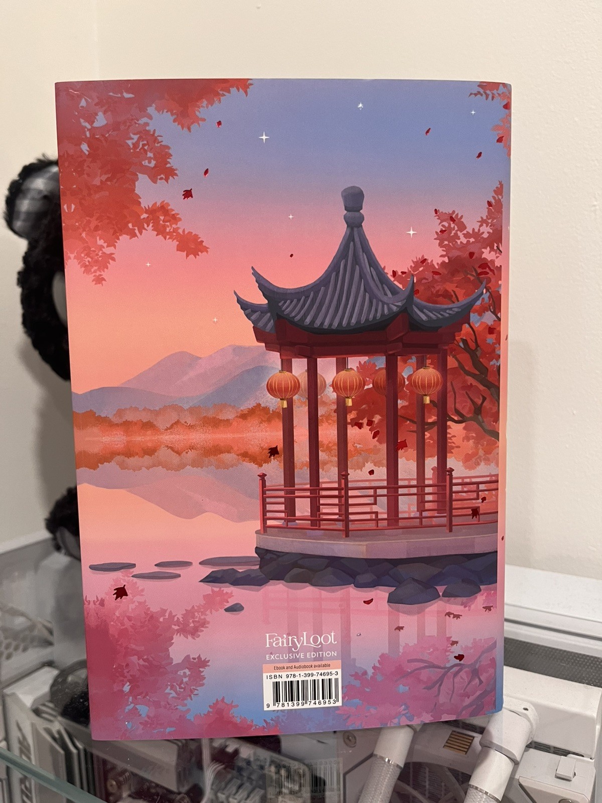Fairyloot Exclusive 1st Edition Sprayed Edges – Never Ever After by Sue Lynn Tan