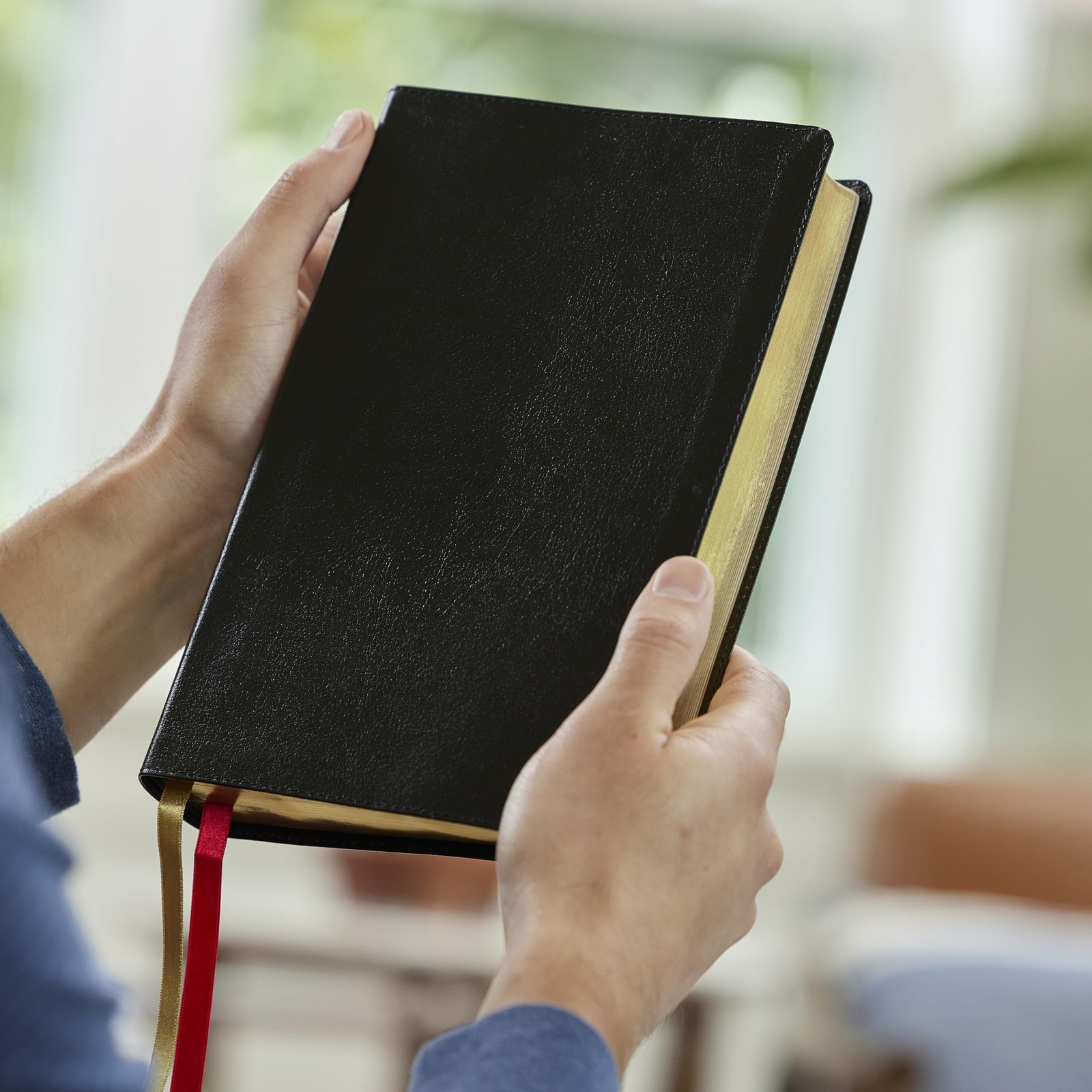 Enduring Word Study Bible NKJV Pastoral Commentary, Black Leather Cover