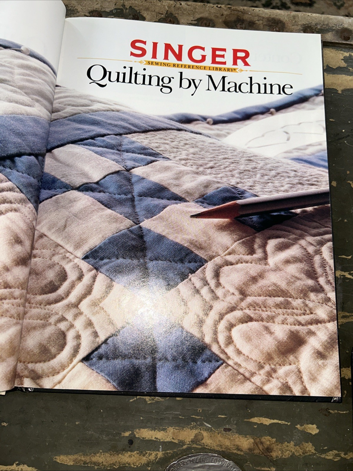 Quilting by Machine – SINGER Sewing Reference Library Hardcover