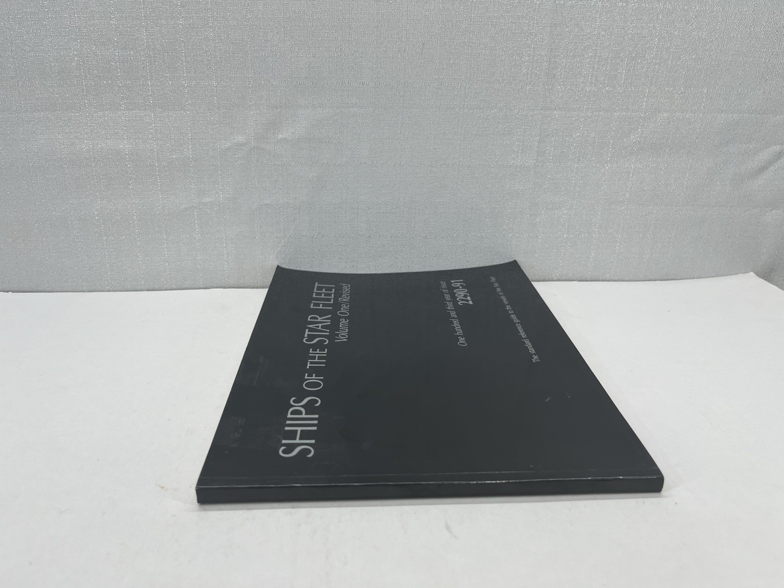 Star Trek SHIPS OF THE STAR FLEET Volume 1 / Revised Paperback Book
