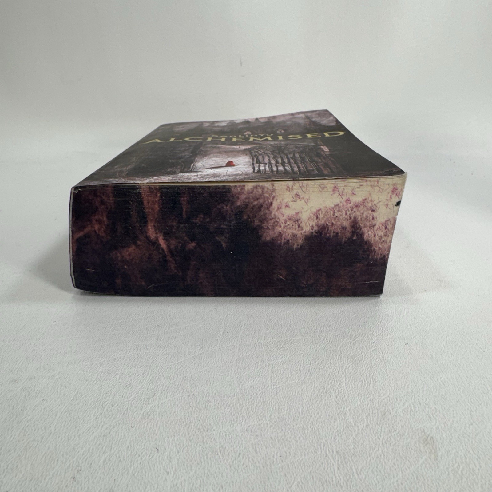 Alchemised by SenLinYu Paperback Sprayed Edges 2025