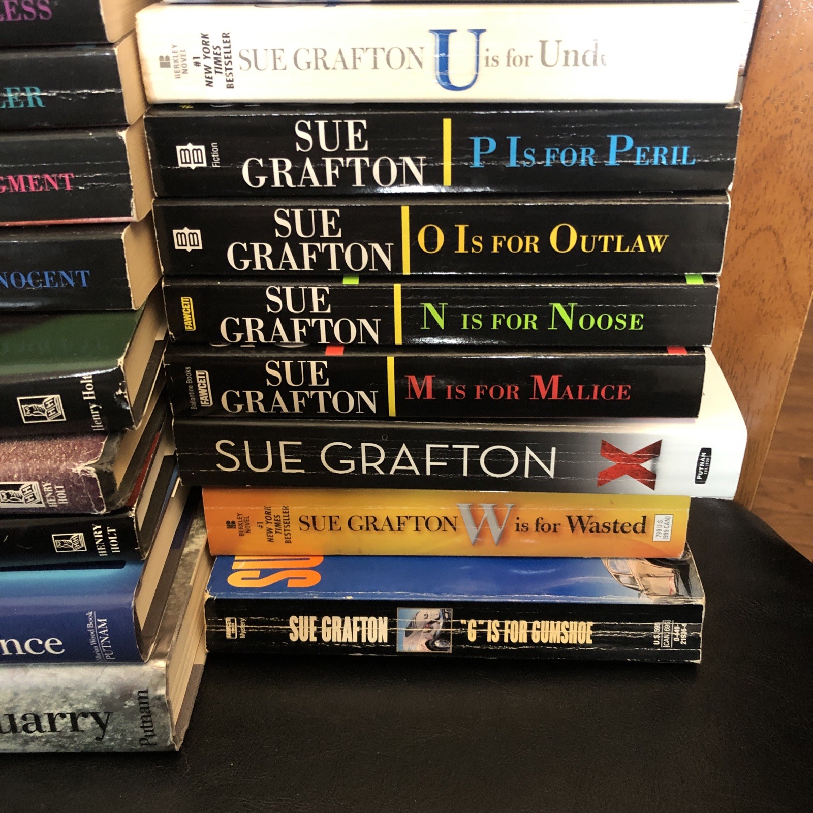 Your Choice SUE GRAFTON Alphabet Mystery Books — Many Different Titles