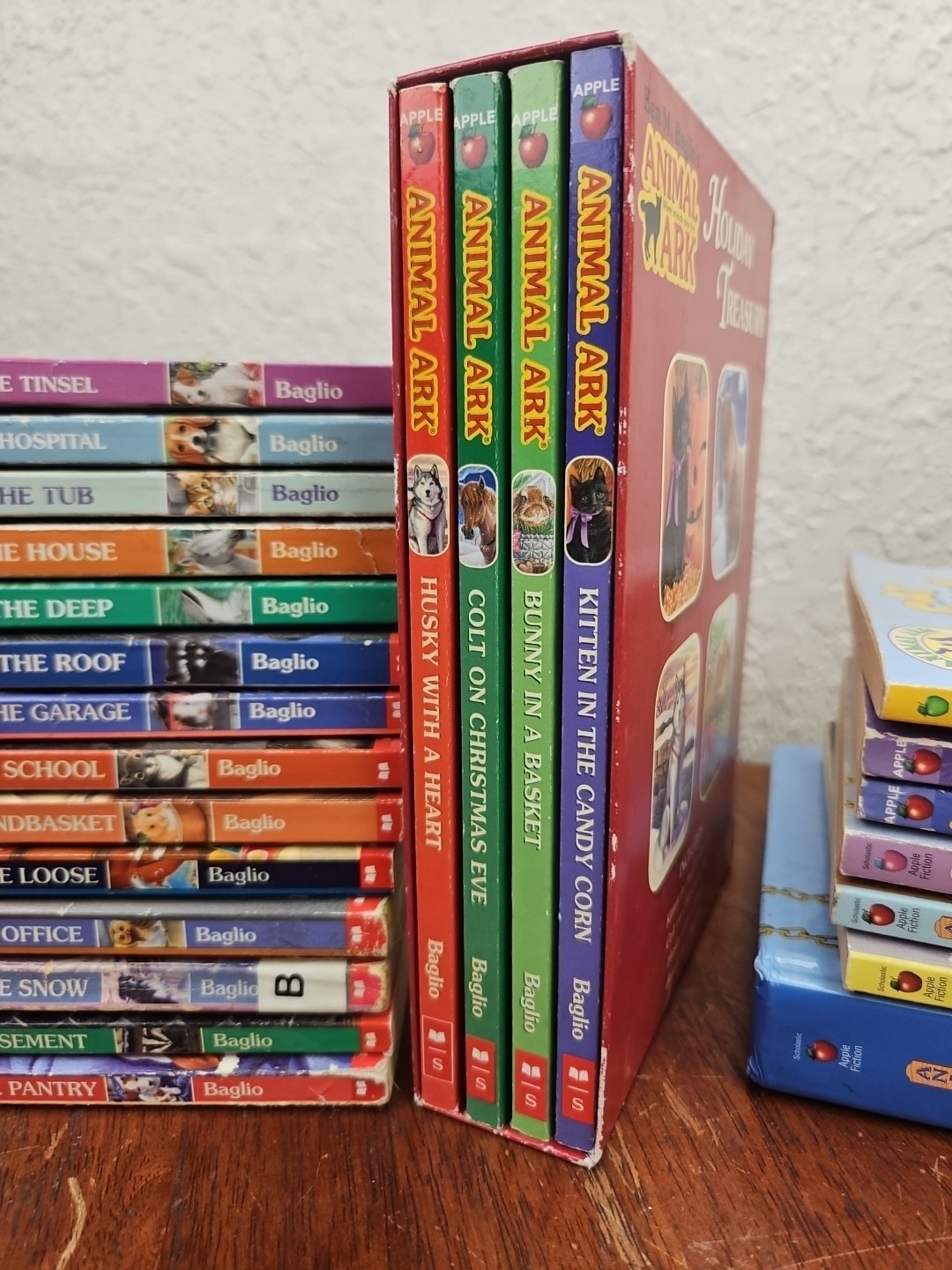 Animal Ark Book Lot 24 Paperbacks Ben M Baglio Pets 1 Hardback With 22 Stories