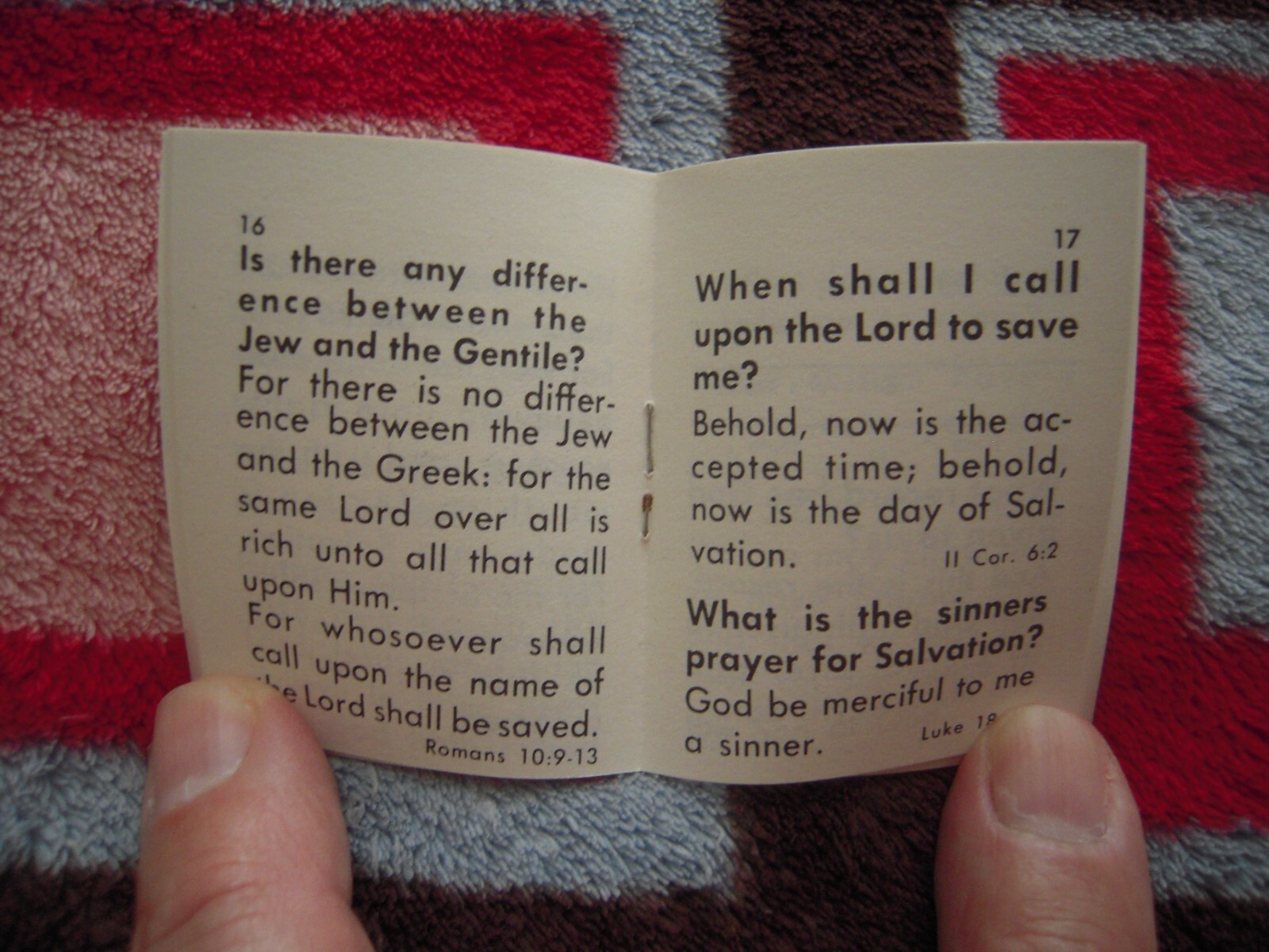 ANSWER BOOKLETS – QUESTIONS & ANSWERS ABOUT YOUR FUTURE MINI BOOKLET 31 PAGES