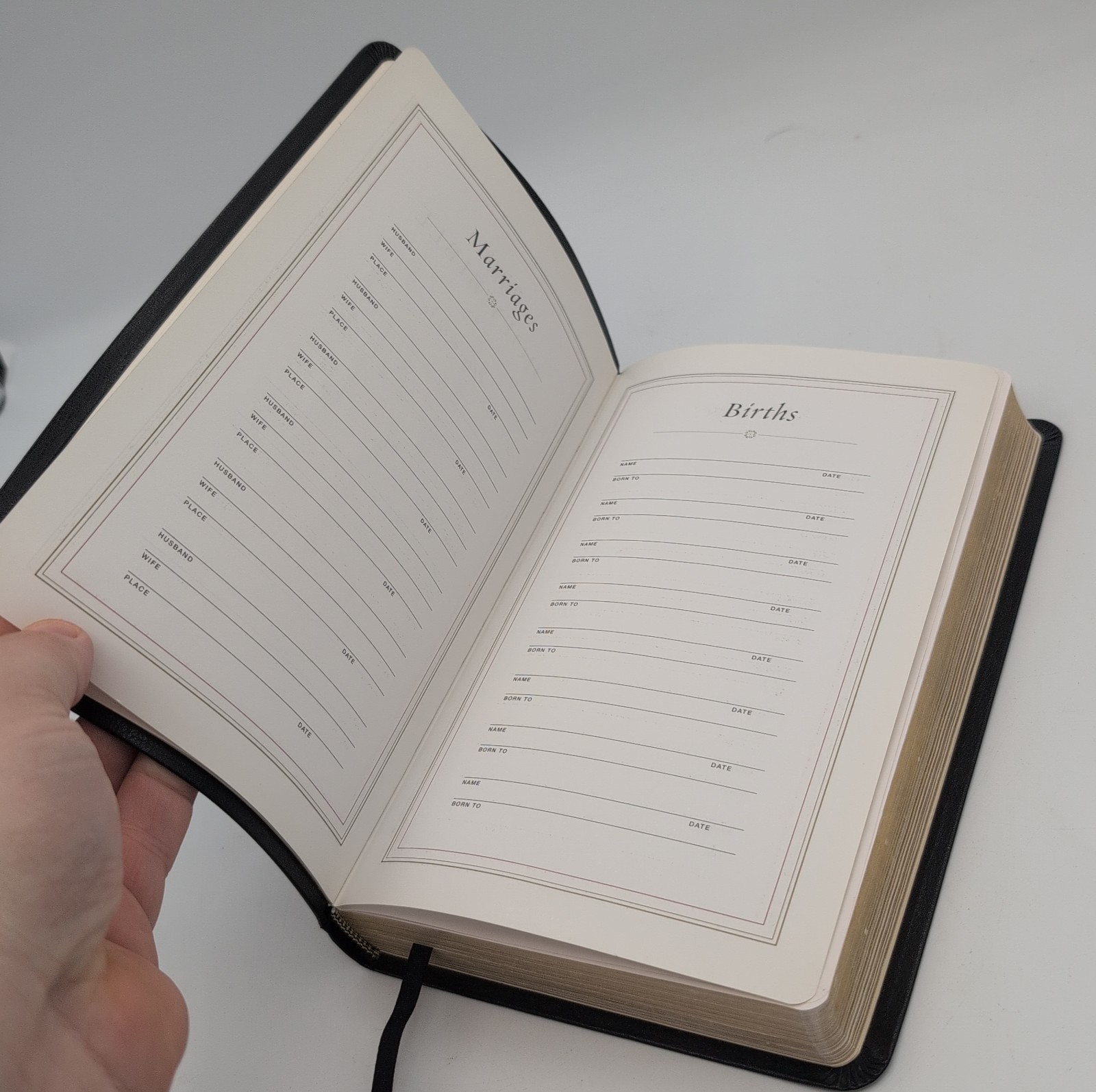 ESV Thinline Bible, Red Letter – Bonded Leather. (B)
