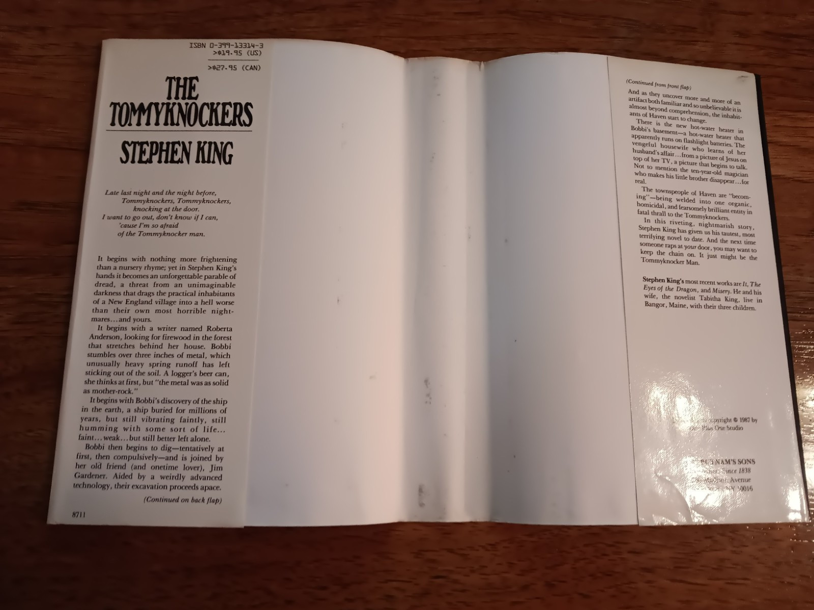 The Tommyknockers by Stephen King 1987 HCDJ1 st Edition 1st Print Gold State