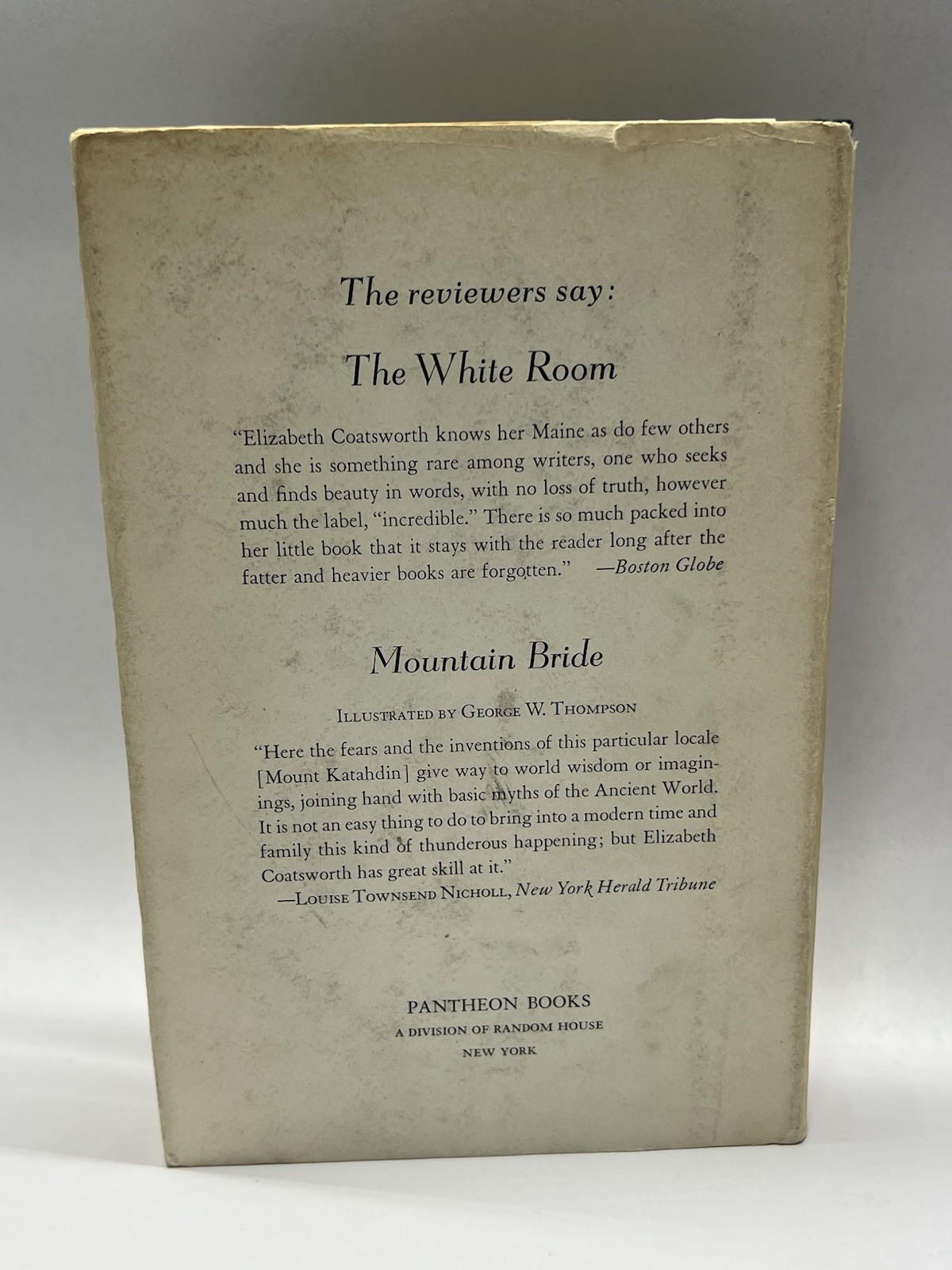 The White Room By Elizabeth Coatsworth / HC 1969 Sixth Print.