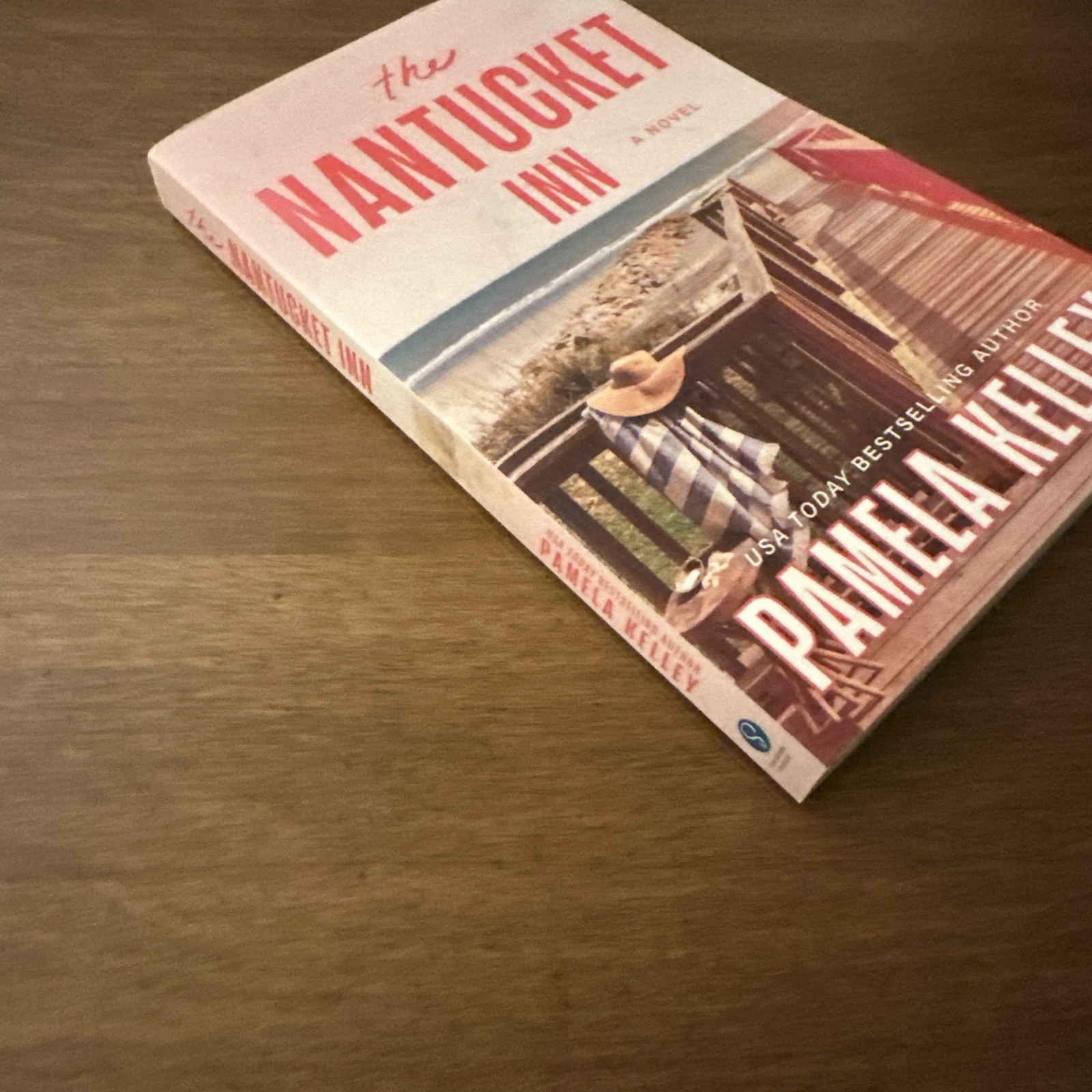 The Nantucket Inn: A Novel Kelley VERY GOOD PROMPT SHIPPING