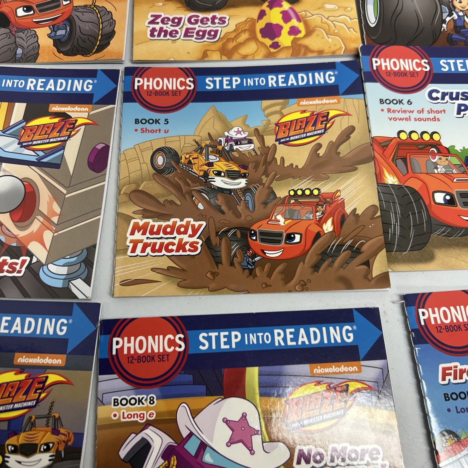 Step into Reading Ser.: Monster Phonics (Blaze and the Monster Machines) 12 Book