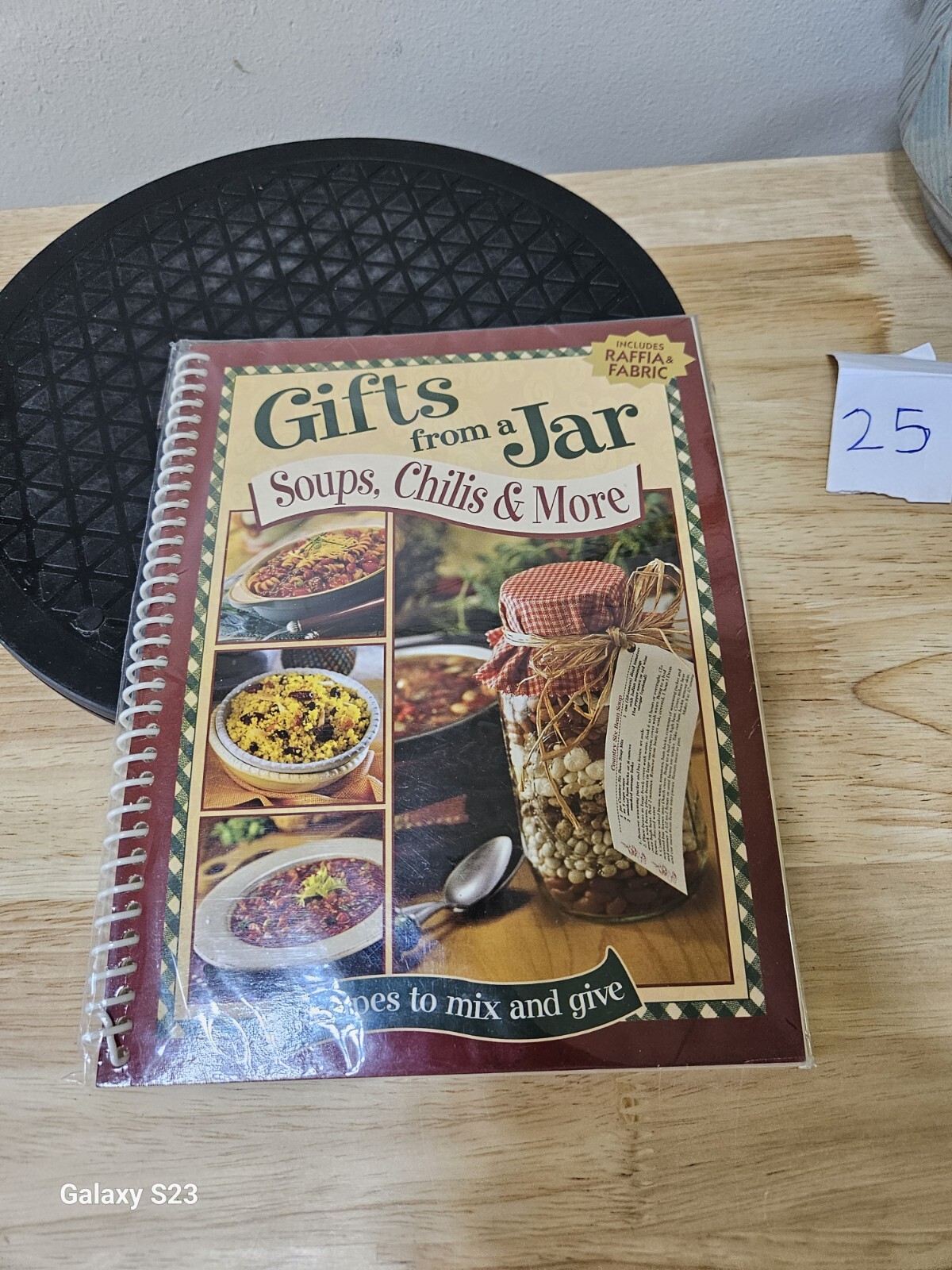 NEW SEALED – Gifts From a Jar: Soups, Chilis & More – Softcover Ringbound
