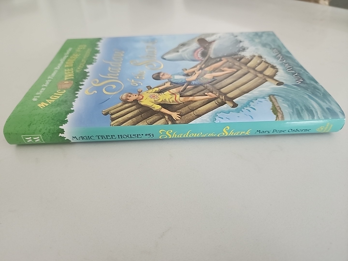 Shadow of the Shark by Mary Pope Osborne (2015, Hardcover)