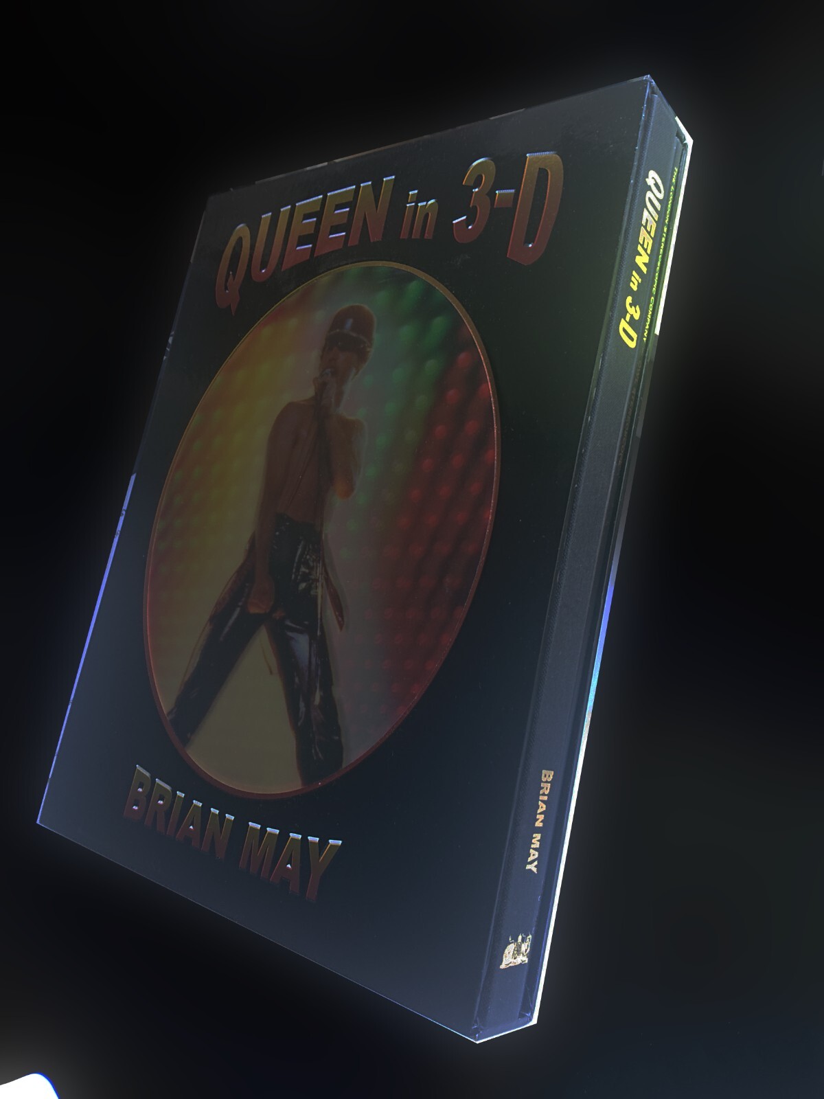 Brain May: “Queen in 3-D” English & Deutsch (PDF) + 9781838164508