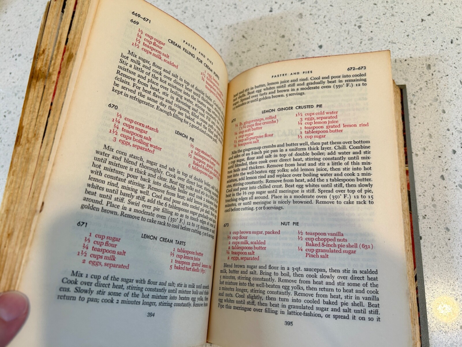 META GIVEN The Modern Family 1953 Cookbook – Vintage Hard Cover – 632 Pages