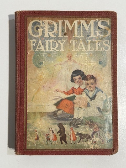 ANTIQUE GRIMM’S FAIRY TALES Copyright 1924 Hardcover Vintage with 21 Tales S16