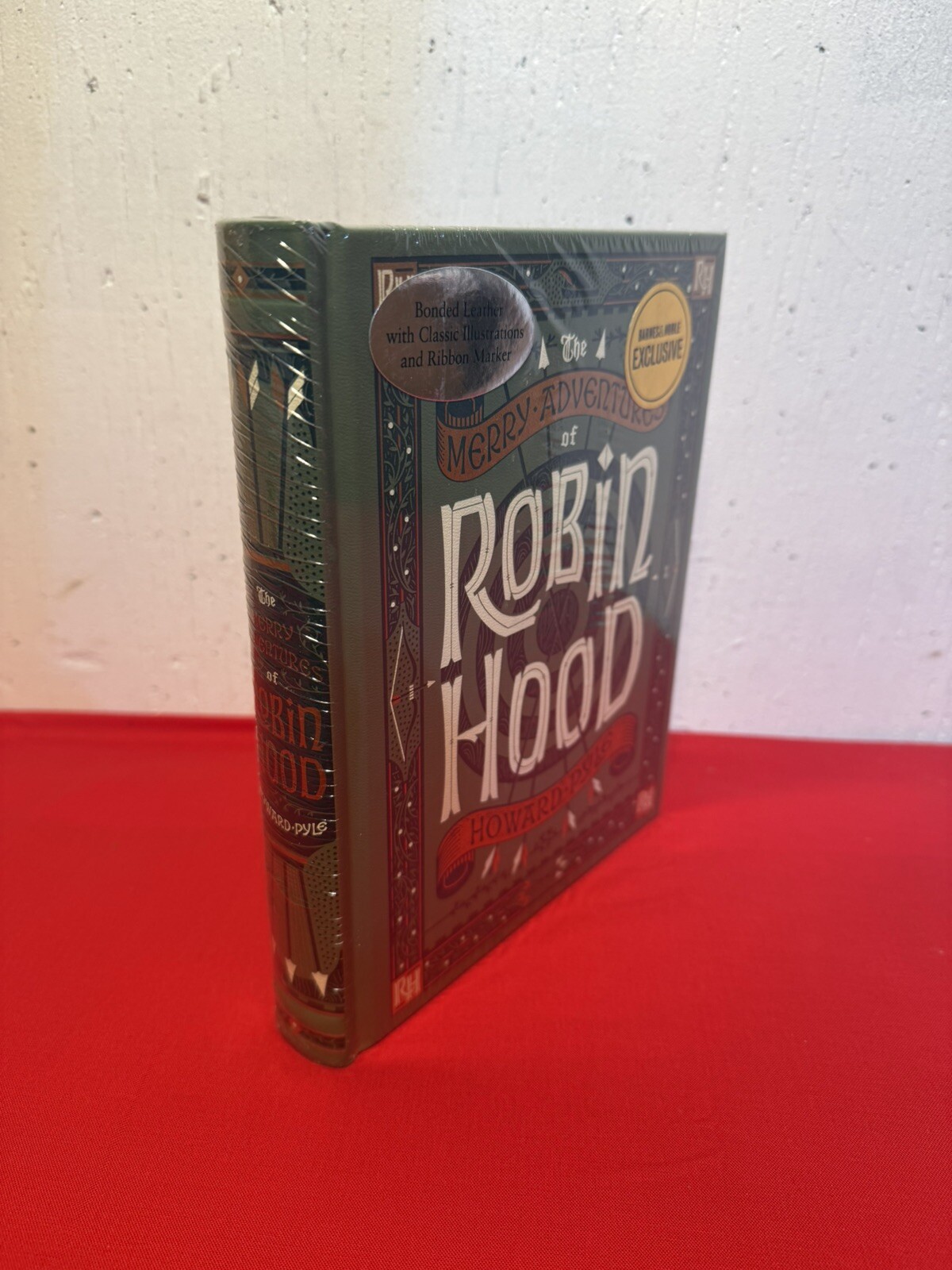 NEW Sealed – Merry Adventures of Robin Hood Leather bound Hardcover collectible