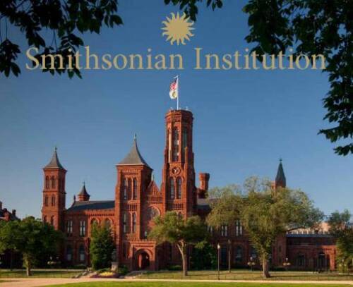 Smithsonian Institution: A Photographic Tour – Hardcover – GOOD