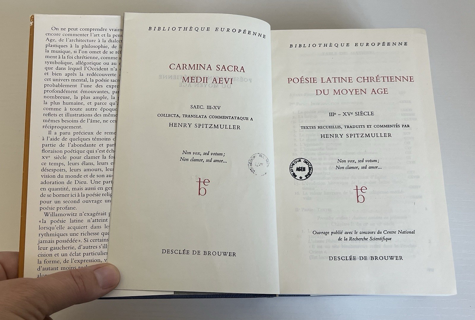 Poesie latine chretienne du Moyen Age Desclee De Brouwer, 1971, HC/DJ