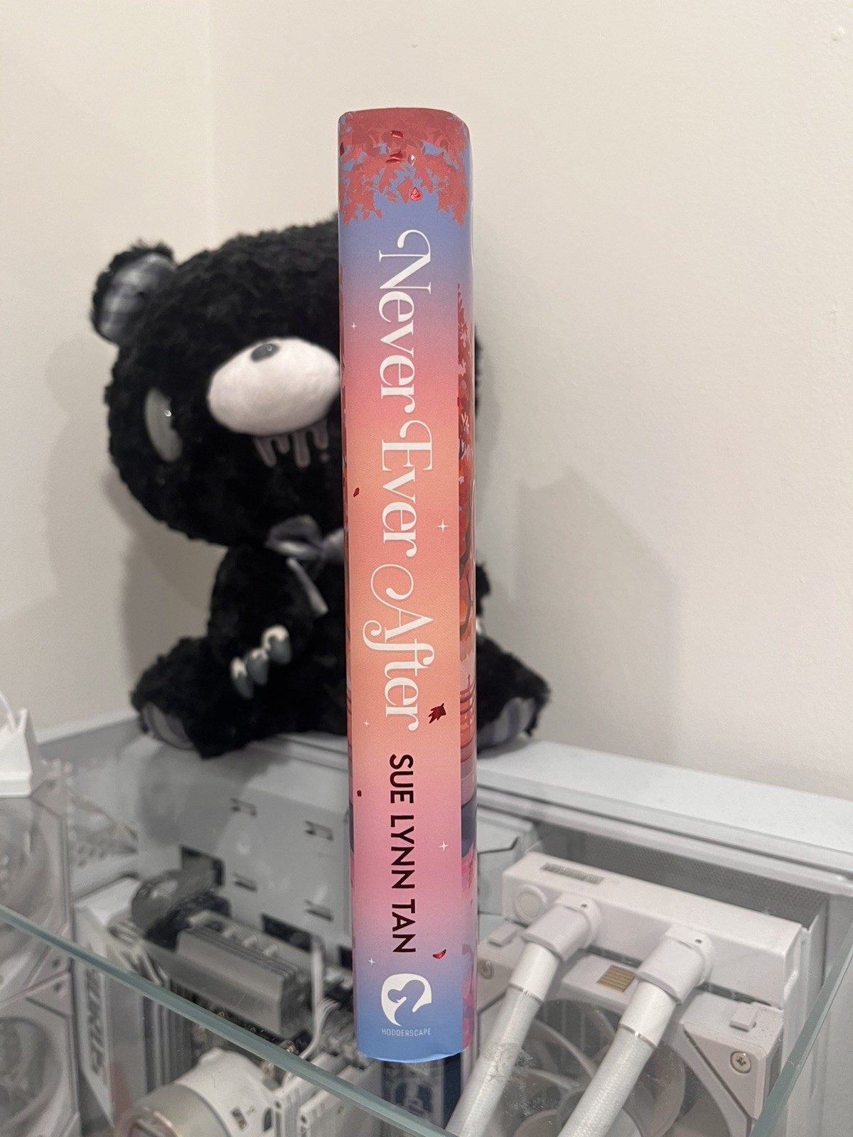 Fairyloot Exclusive 1st Edition Sprayed Edges – Never Ever After by Sue Lynn Tan