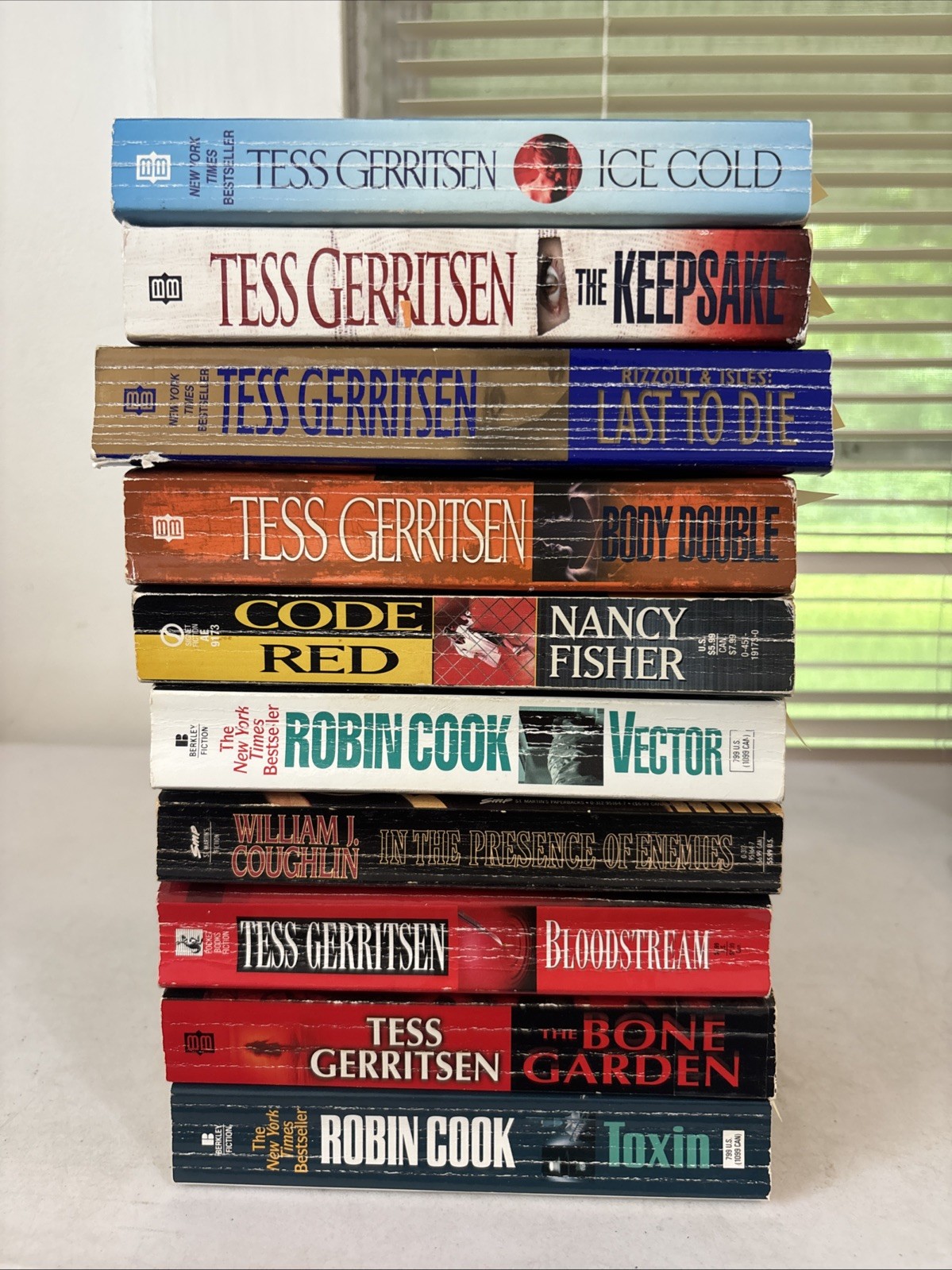 Lot of 10 – Medical Thriller/Myster/Dramas – Mixed Authors – Free Shipping
