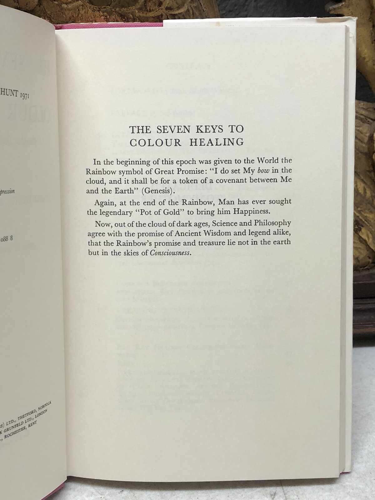 The Seven Keys to Colour Healing by Roland Hunt HC DIAGNOSIS TREATMENT 1975 14th