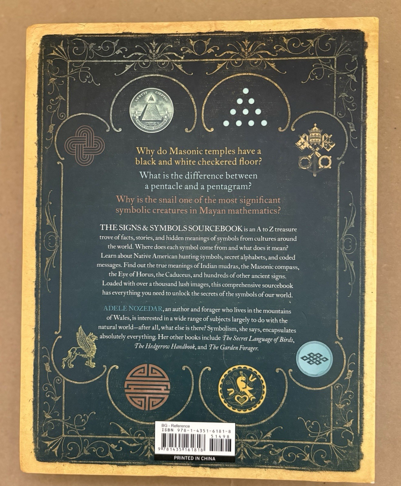 Illustrated Signs and Symbols Sourcebook 2010 by Adele Nozedar