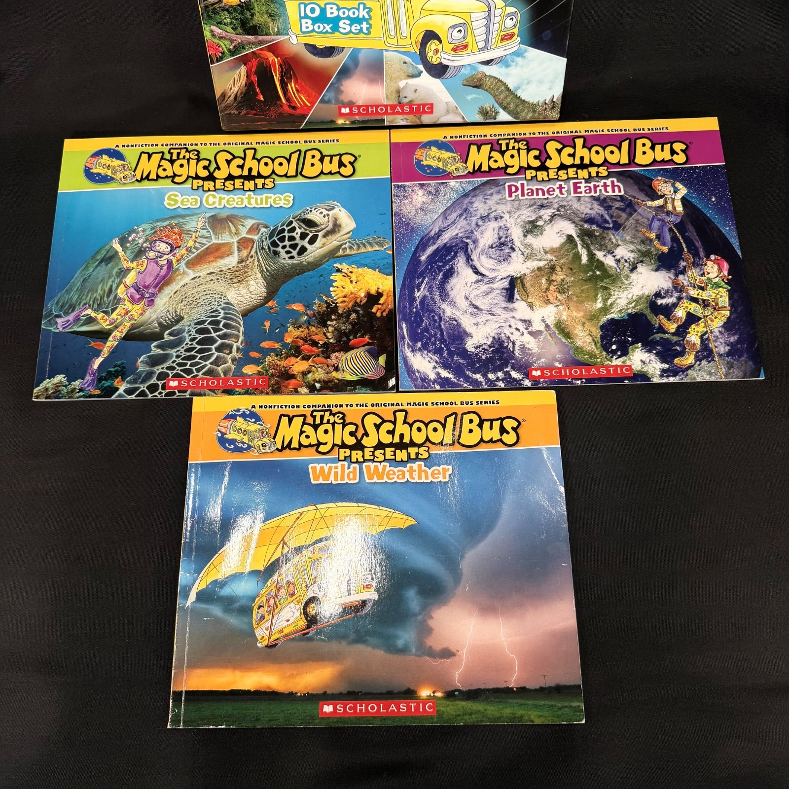 Magic School Bus Presents 10-Book Set 2021 Paperbacks with Case Scholastic Inc.