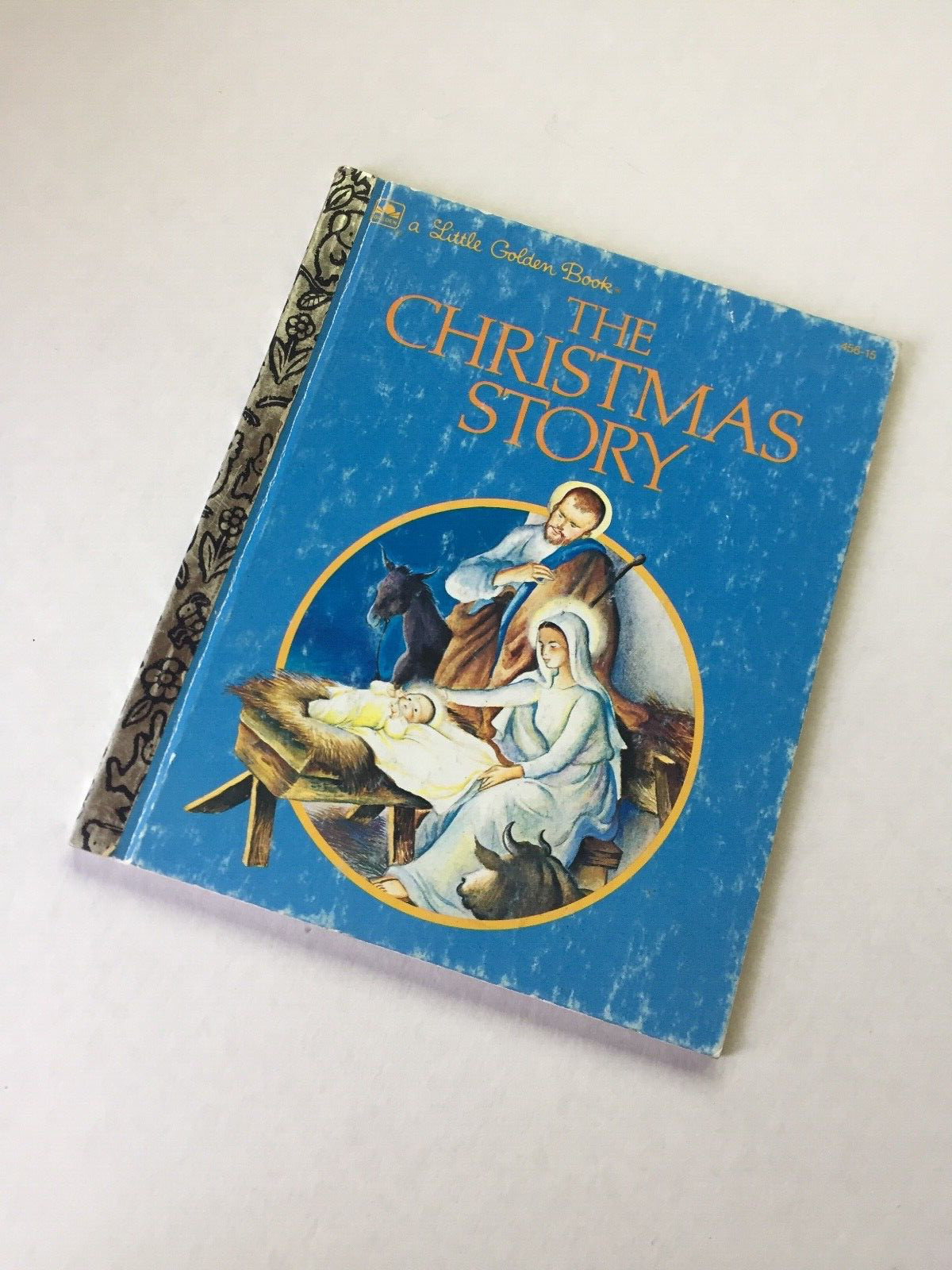 *TOUCHING* The Christmas Story (A Little Golden Book) – Hardcover – See Photos