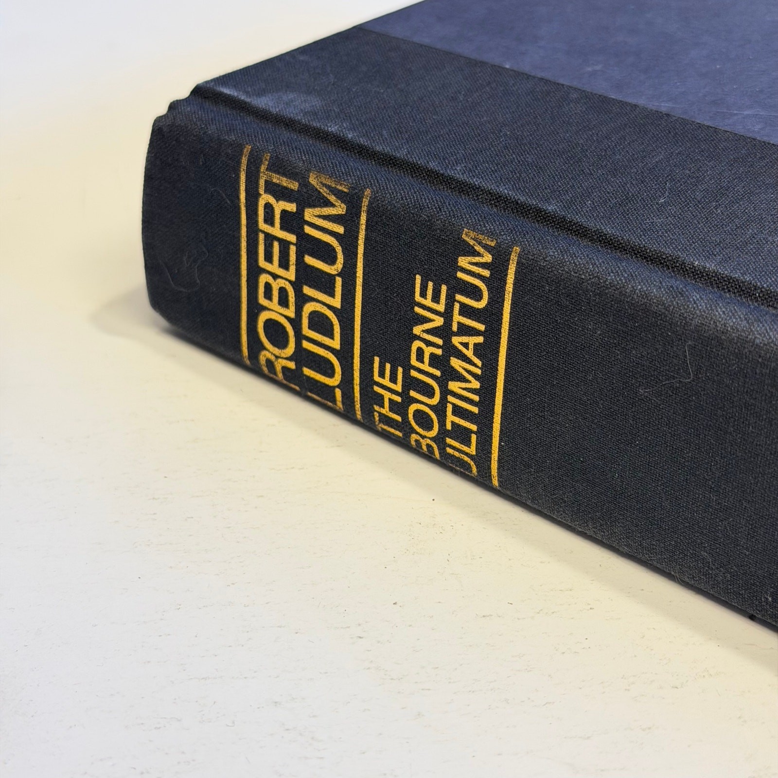 Robert Ludlum The Bourne Ultimatum 1990 First Edition 2nd Printing HC