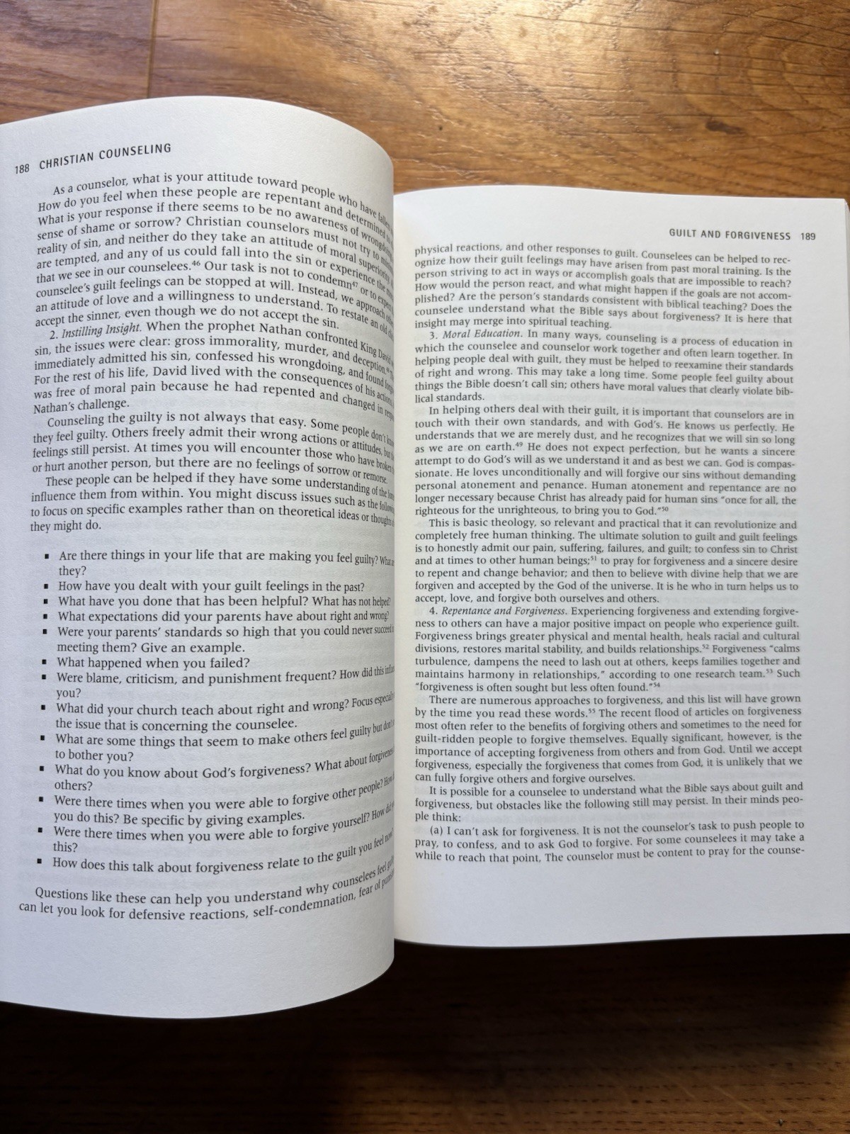 Christian Counseling : A Comprehensive Guide by Gary R. Collins (2007)