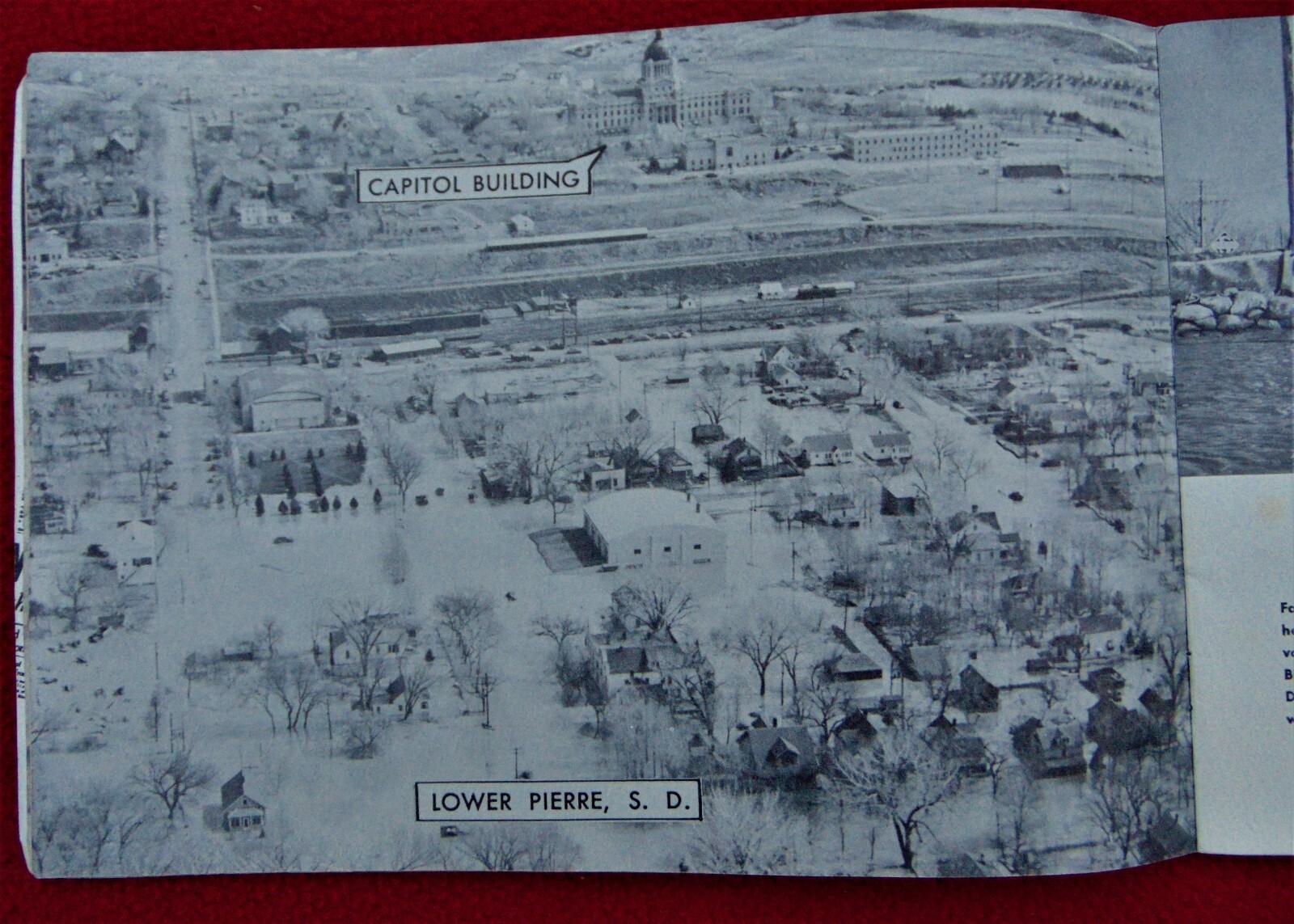 “DISASTER 1952” ~ COLLECTIBLE BOOK ~ SIOUX CITY, IA. FLOOD ~ 30 PAGES OF PHOTOS
