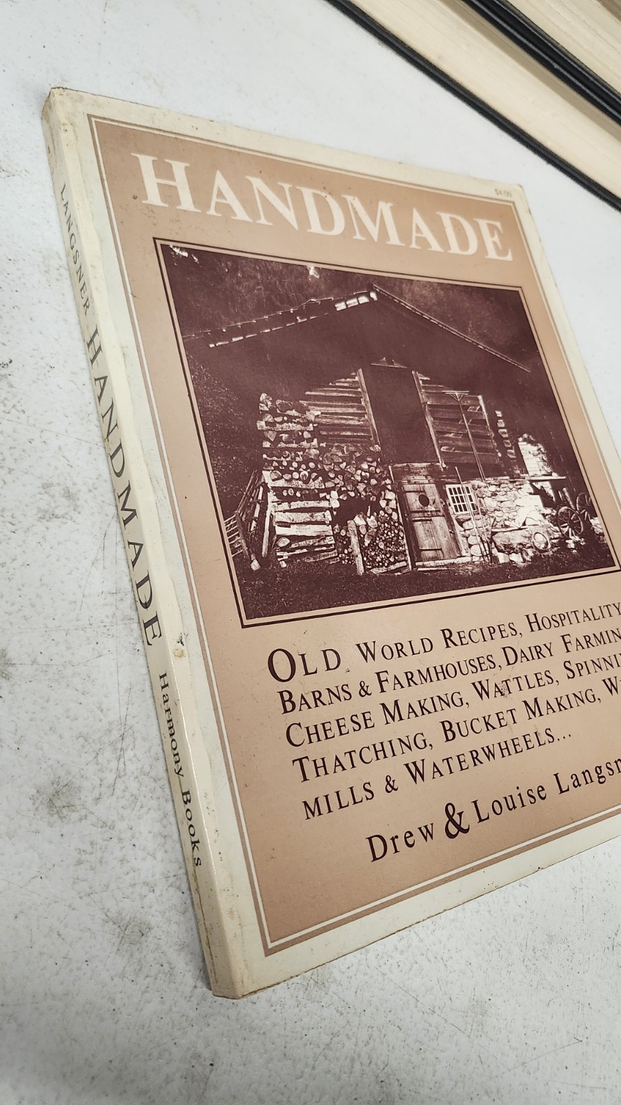 HANDMADE (VANISHING CULTURES OF EUROPE AND THE NEAR EAST) By Drew Langsner
