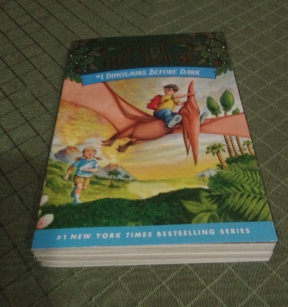 Magic Tree House Series 1,2,4 Dinosaurs Before Dark_Knight at Dawn 3 Paperback