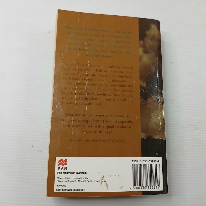Edge of the rain – Beverley Harper – small paperbck