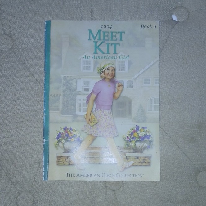 The American Girls Collection: Meet Kit (Paperback, Illustrated, 1930s)