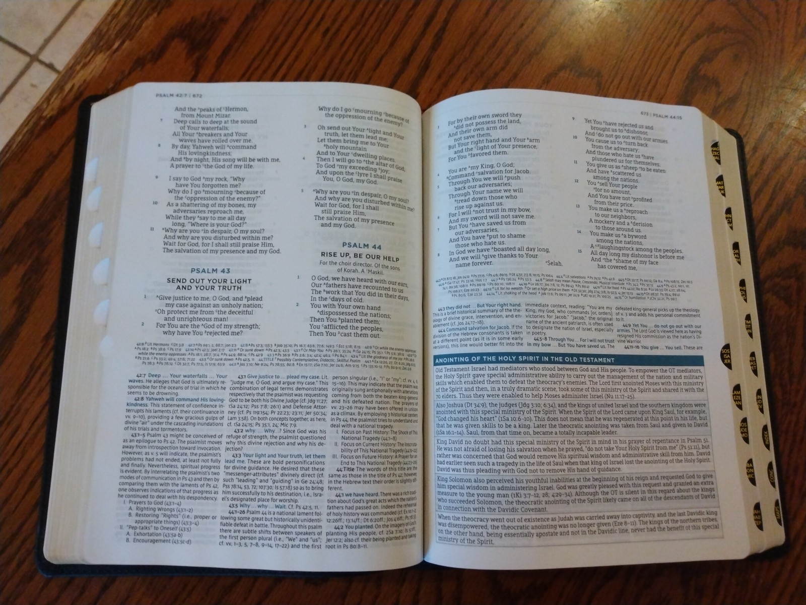 MacArthur Study Bible~ Black Genuine Leather Indexed ~Retail $174.99~2nd Ed.