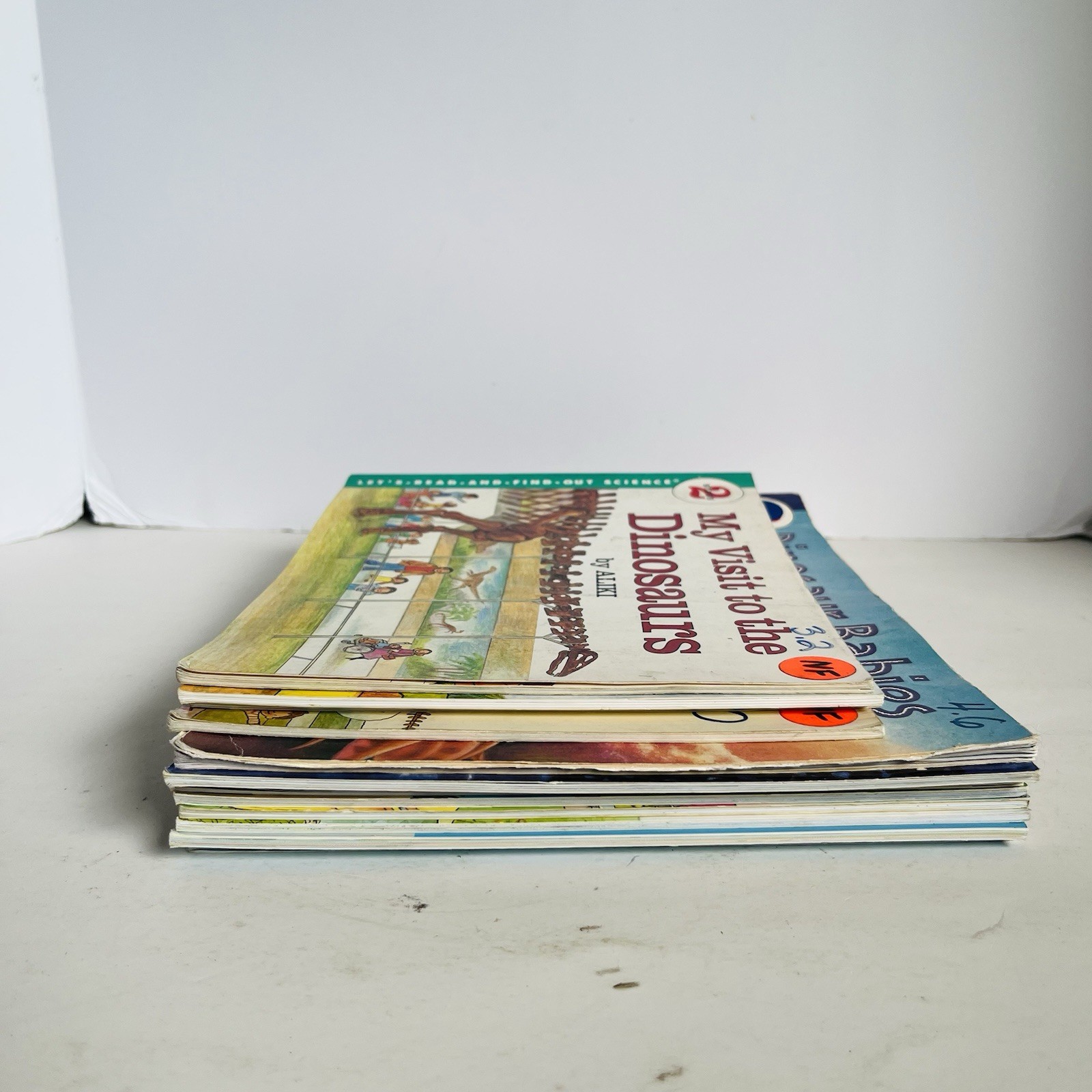 Lets Read and Find Out Science Book Lot 12 Hamburger Skeleton Planets Dinosaur P